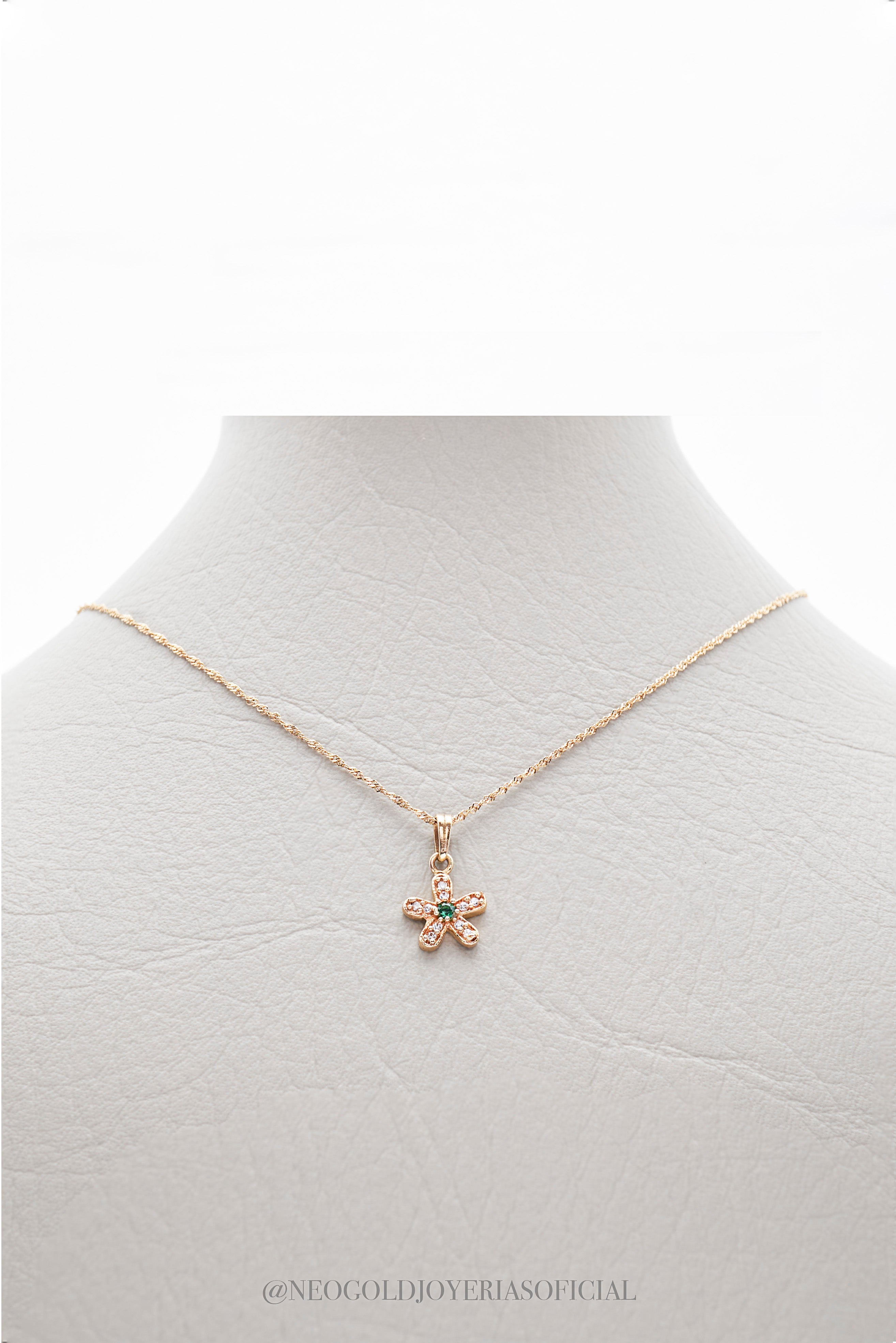 DIJE FLOR 5 PETALOS OA - REF 004632