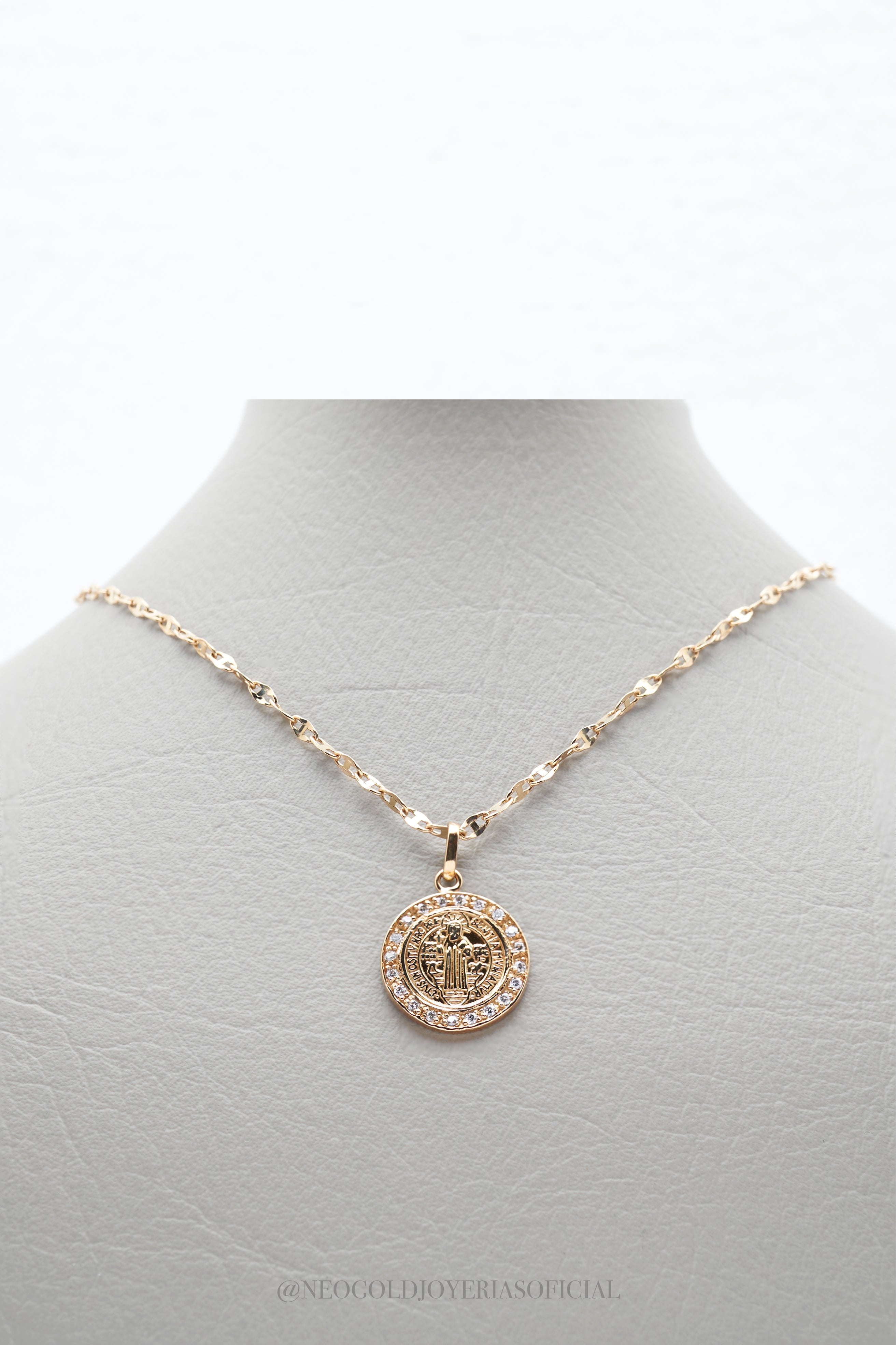 DIJE SAN BENITO OA/ DIAMANTE - REF 009701
