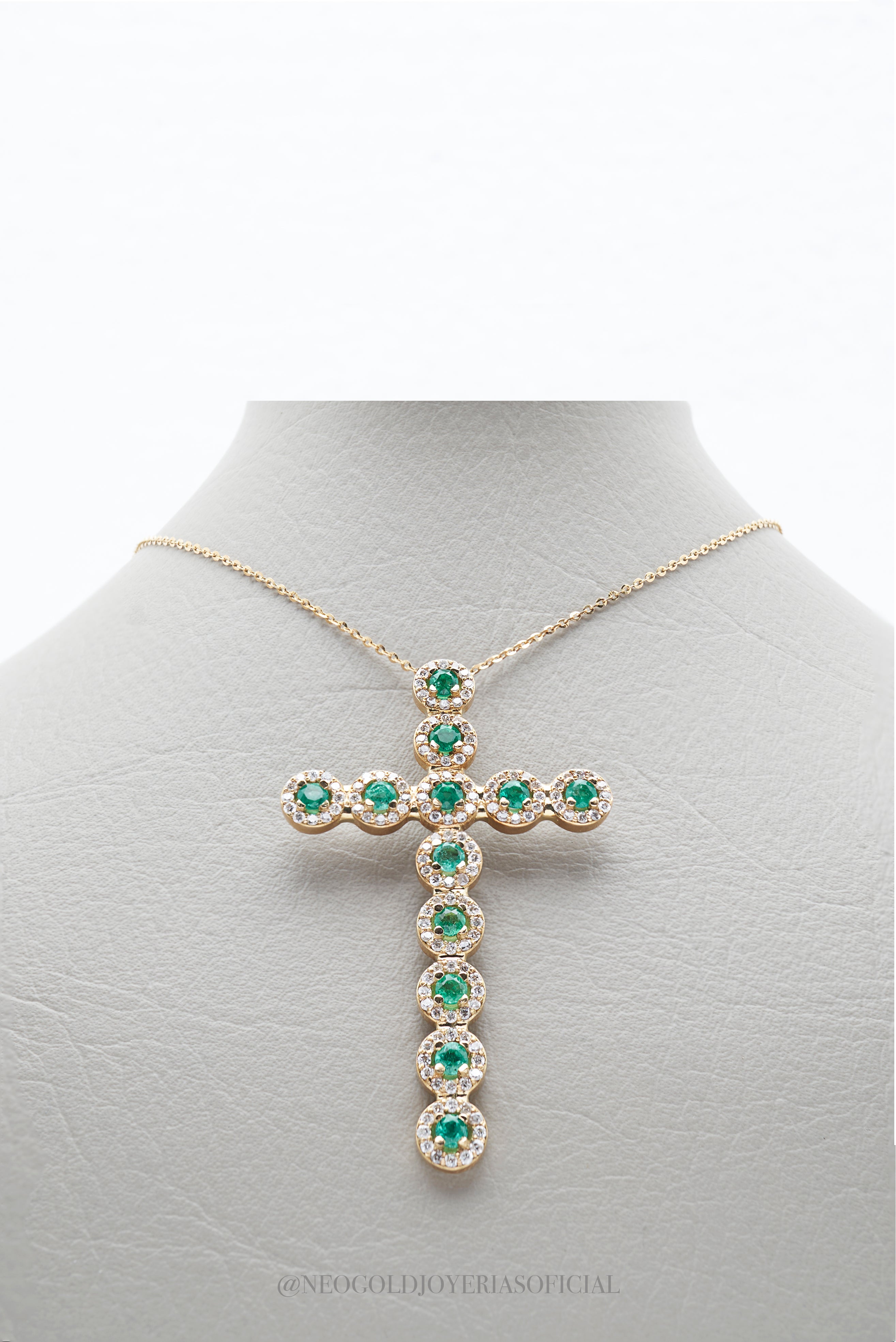 DIJE CRUZ OA/ ESMERALDA / DIAMANTES - REF 011294