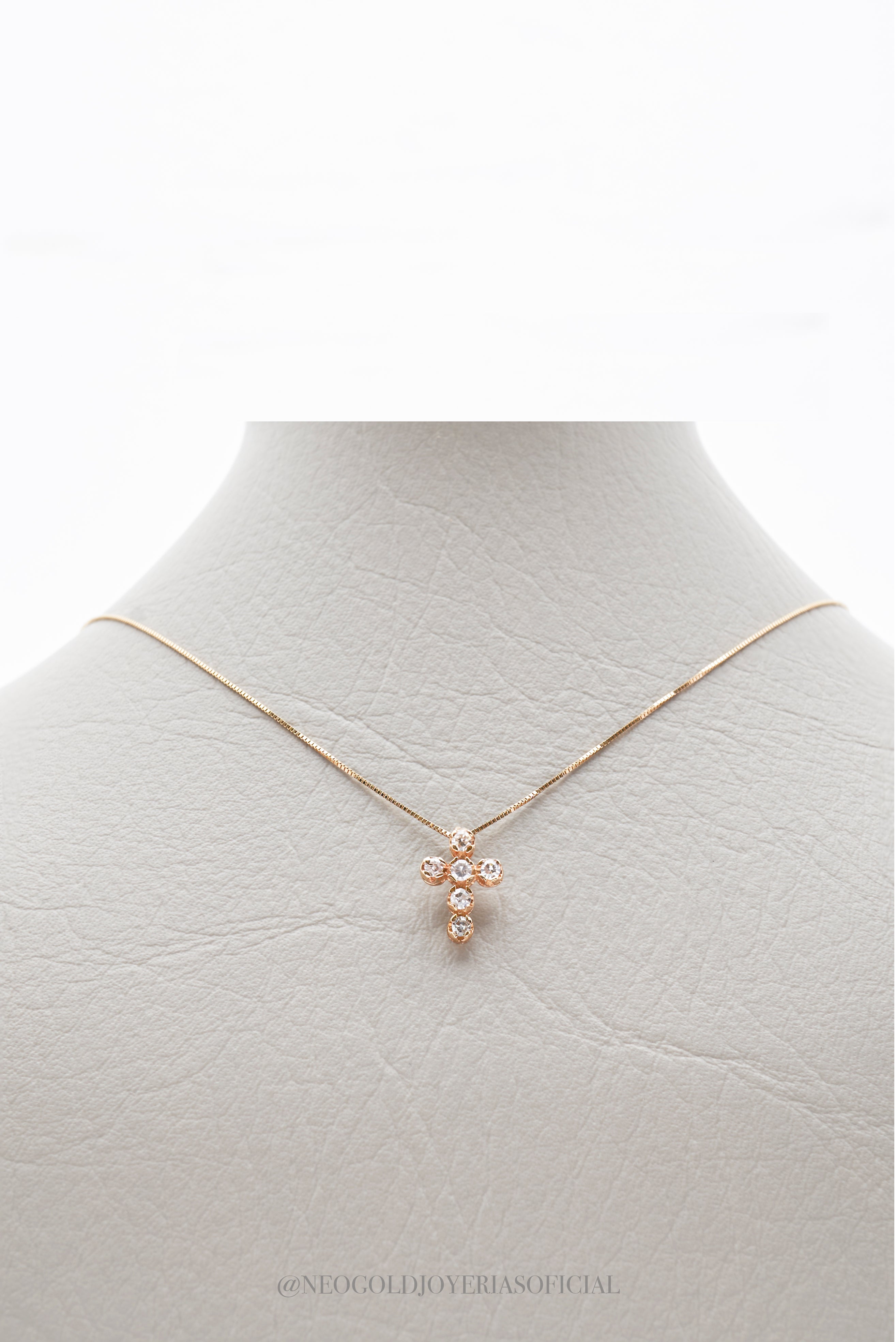 DIJE CRUZ TENNIS OA/ DIAMANTES - REF 011554
