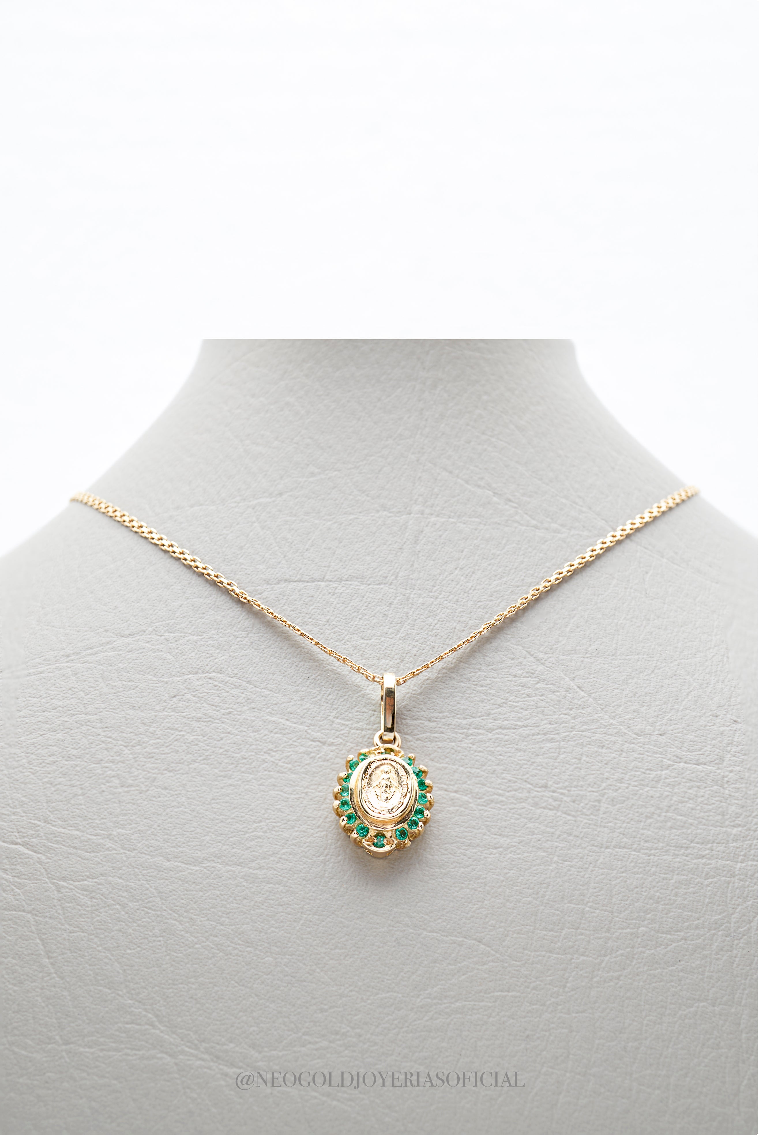 DIJE VIRGEN OA/ ESMERALDA - REF 012185