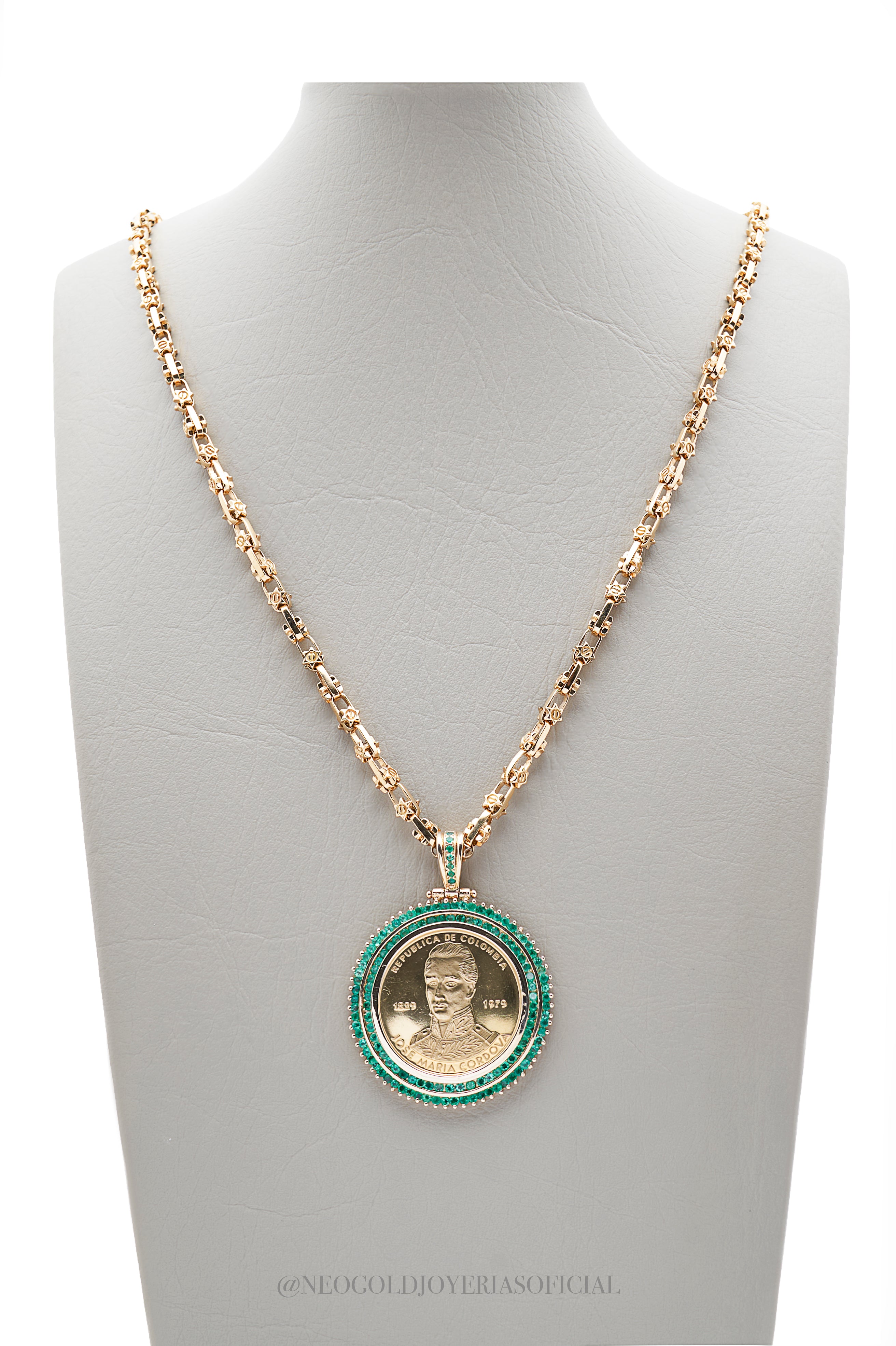 DIJE MONEDA COLOMBIANA OA/ ESMERLADA - REF 013691
