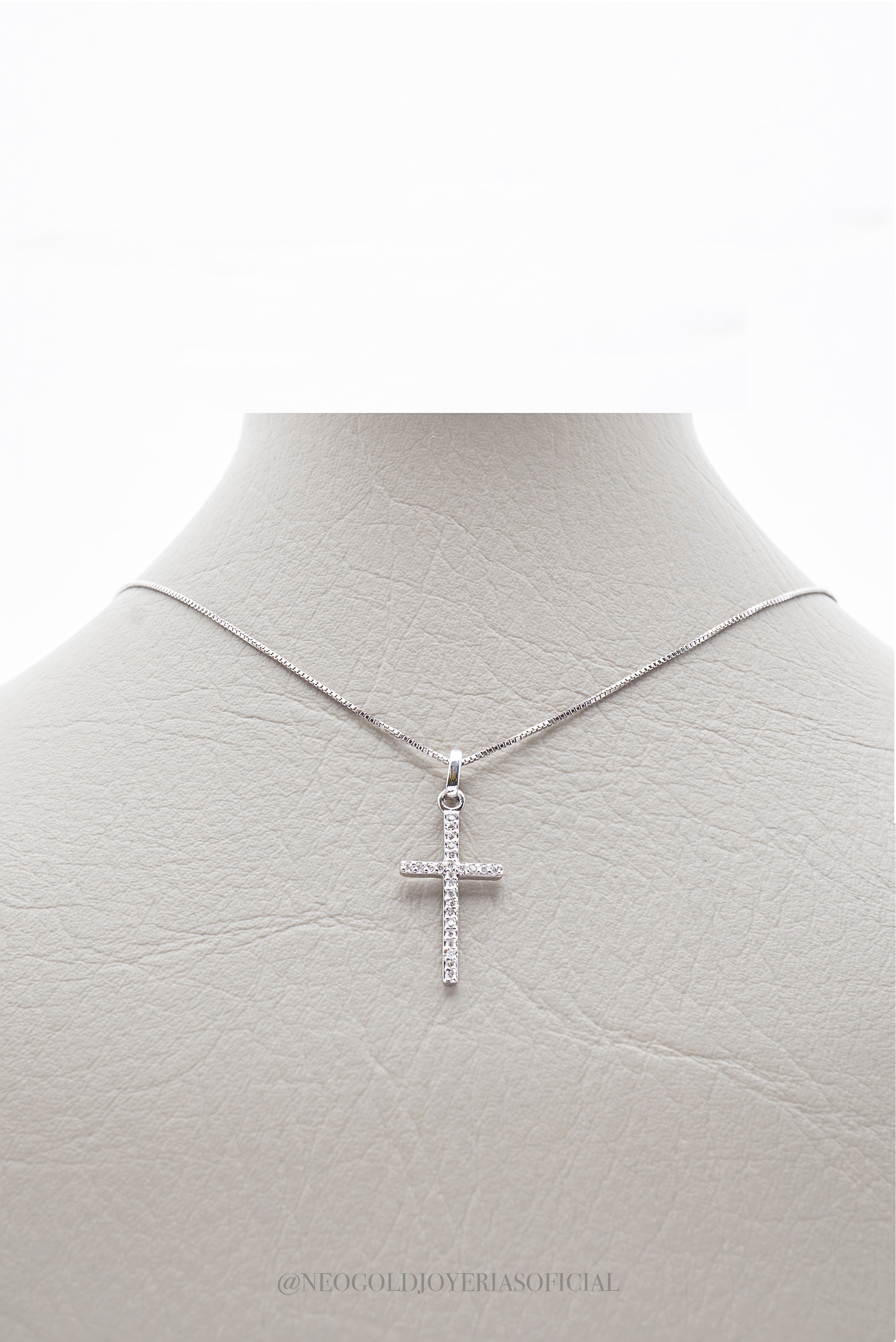 DIJE CRUZ OB/ DIAMANTES - REF 013971