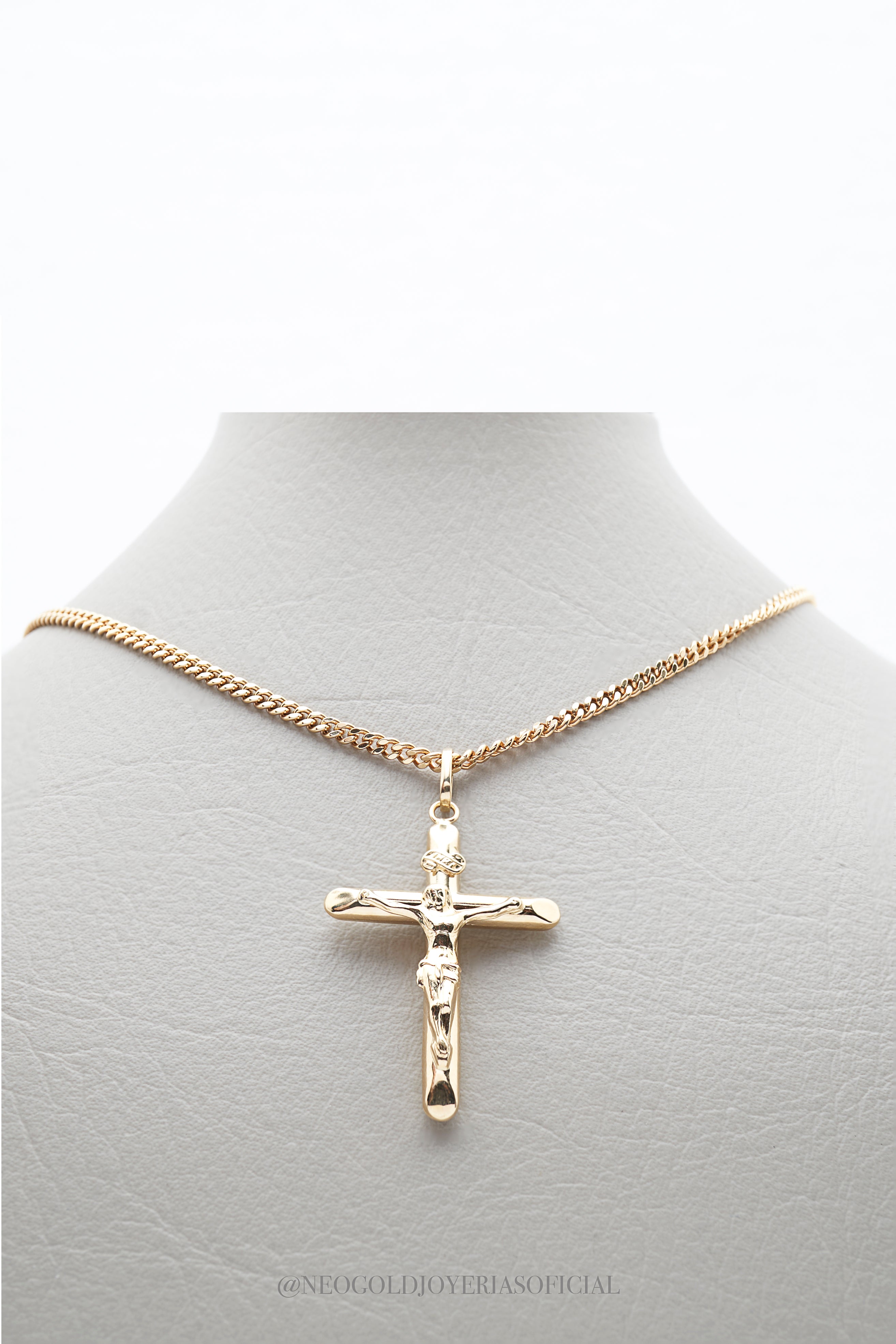 DIJE CRUZ CRISTO OA - REF 015700