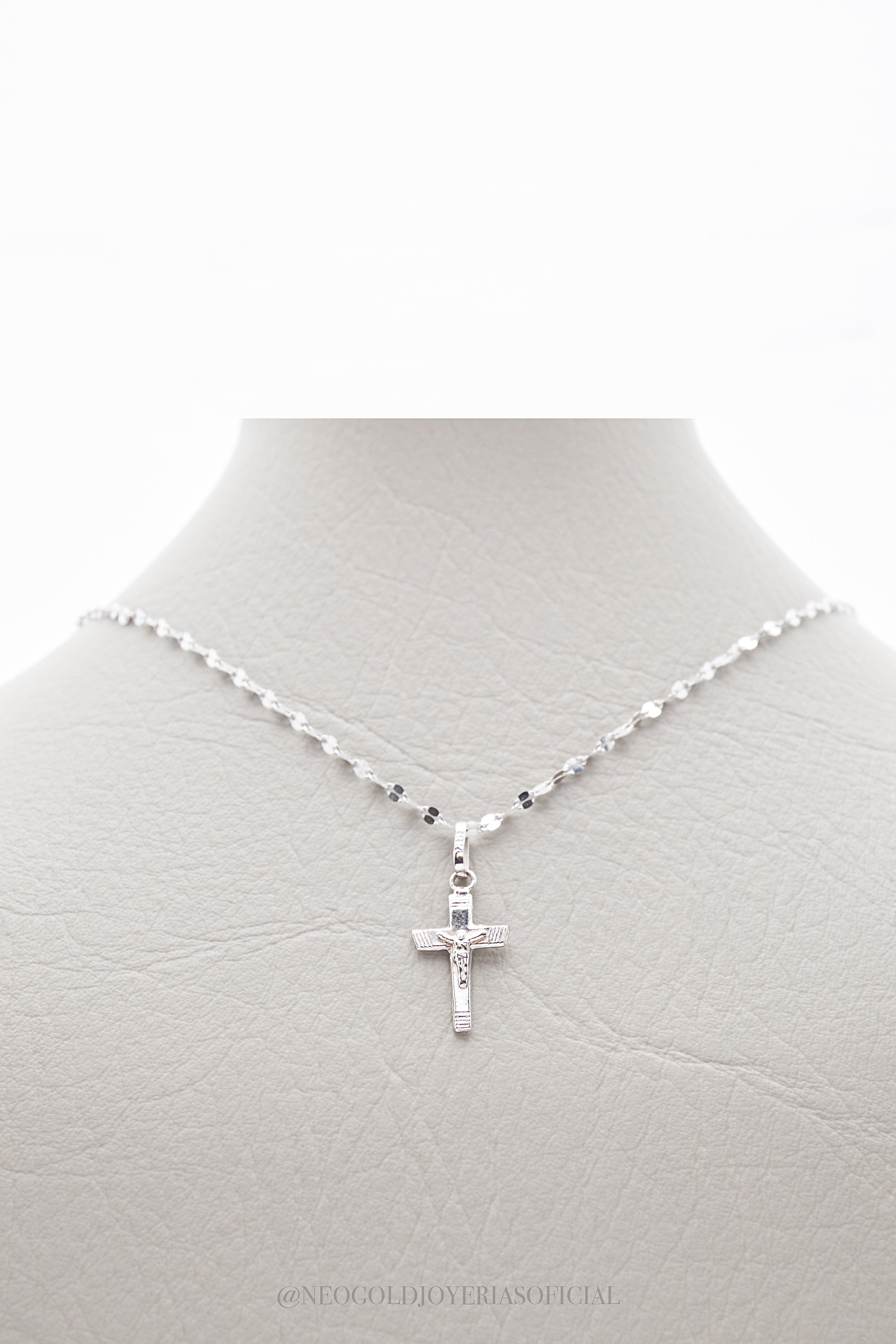 DIJE CRUZ CON CRISTO OB - REF 005749