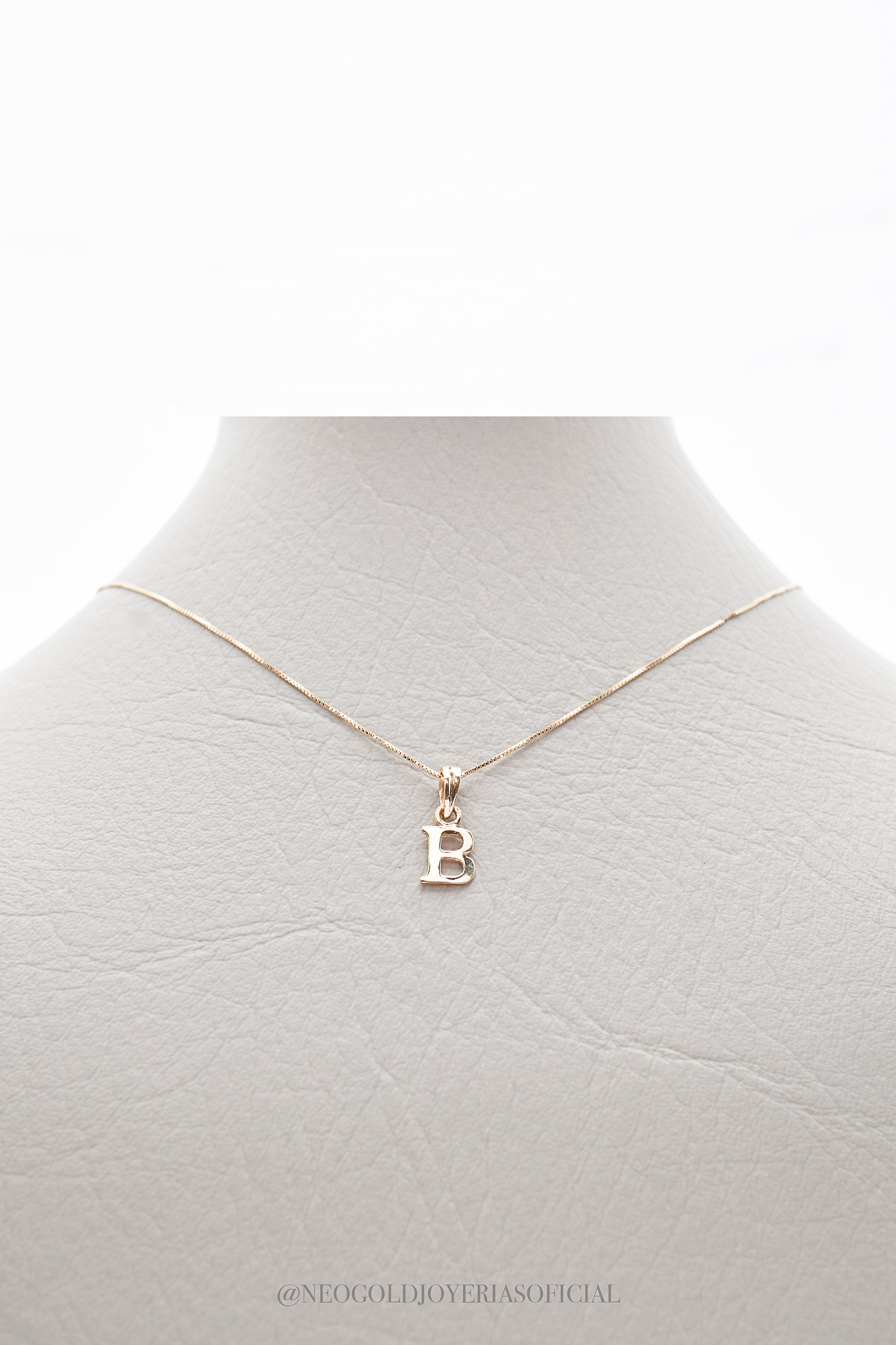 DIJE LETRA B LISA OA - REF 013611