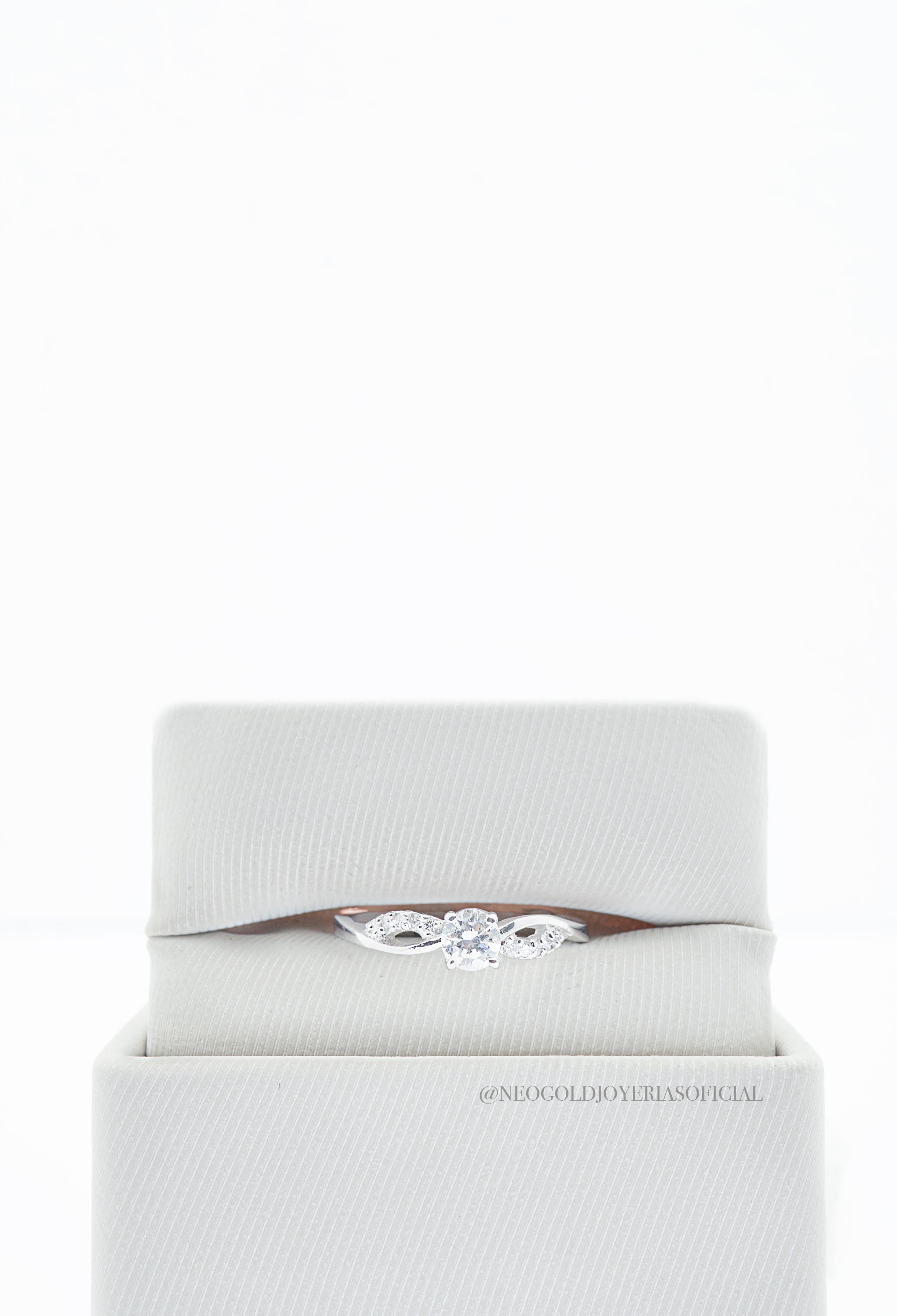 ANILLO OB / DIAMANTES - REF 005779