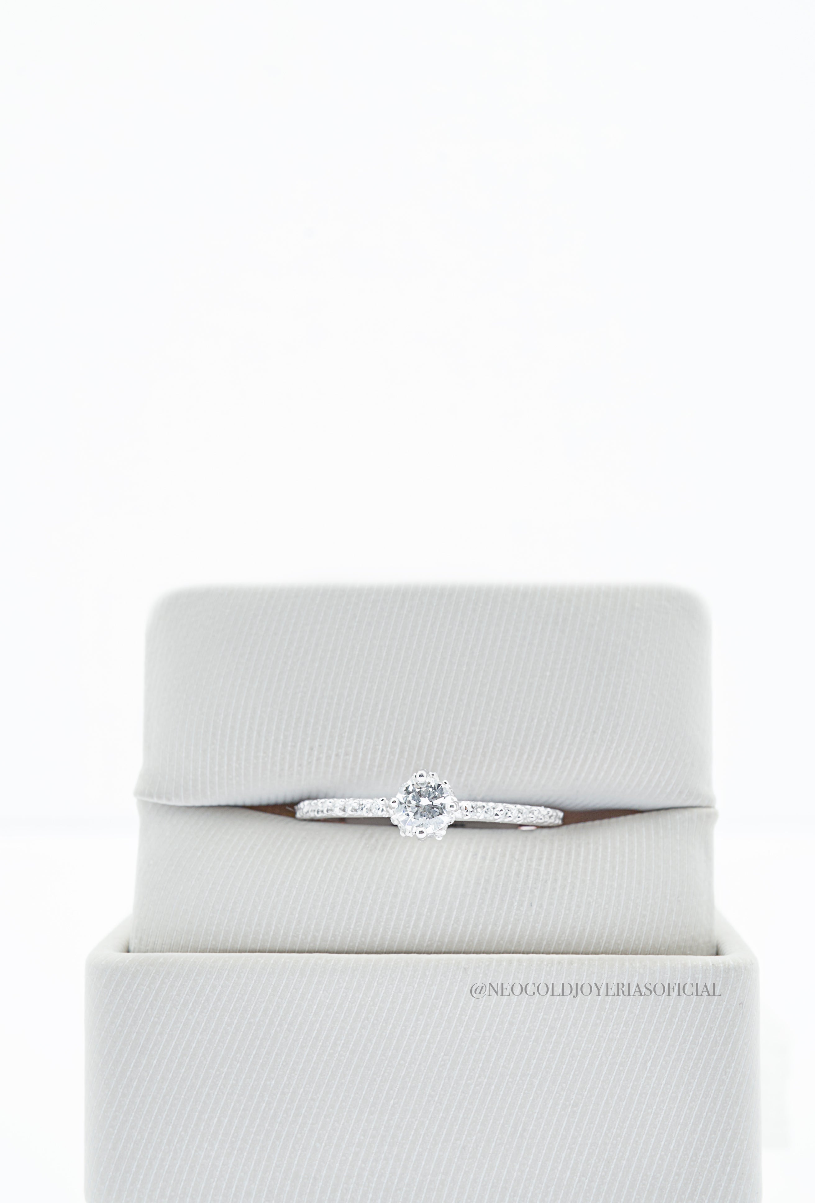 ANILLO OB / DIAMANTES - REF 005781