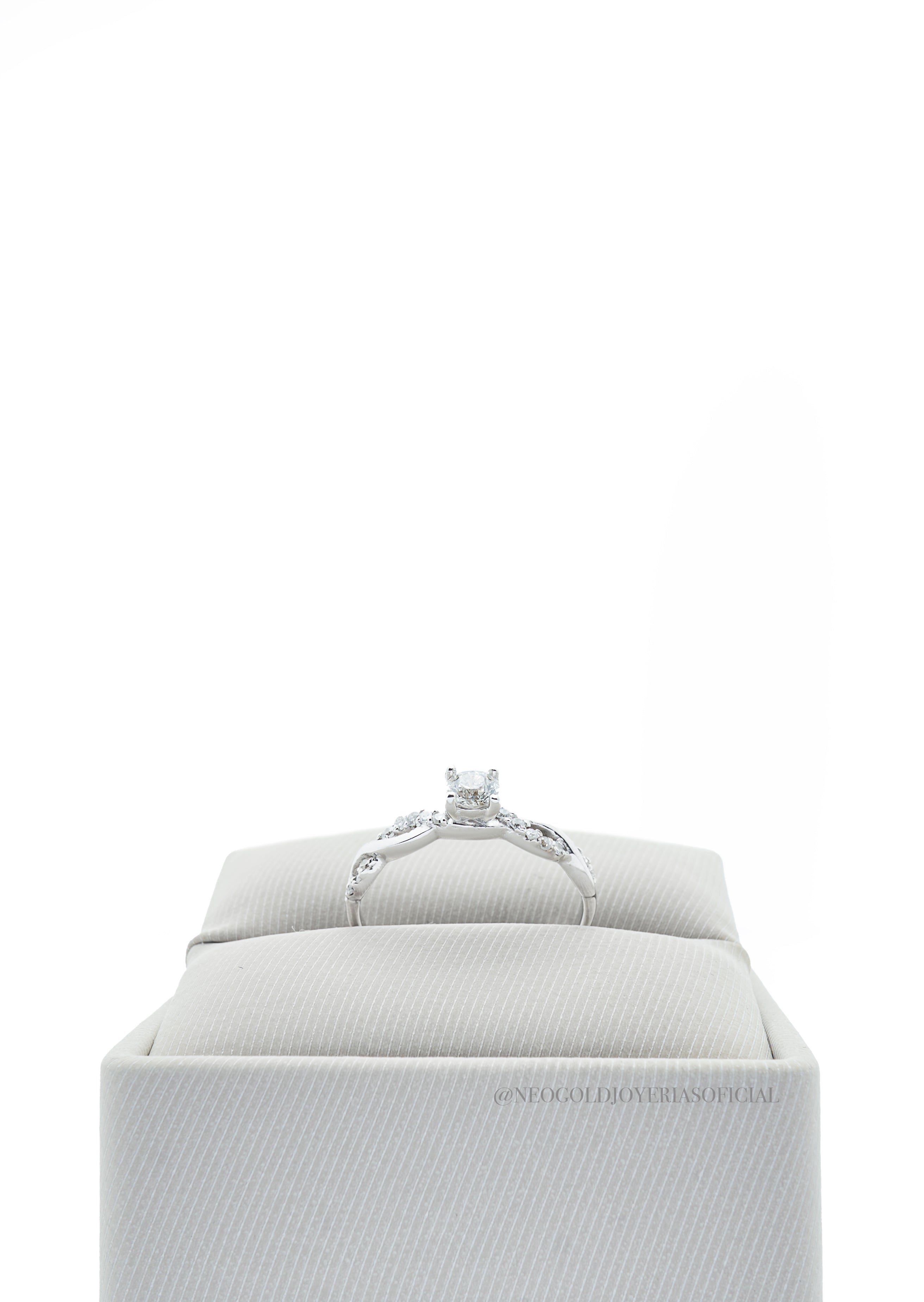 ANILLO OB / DIAMANTES - REF 006674