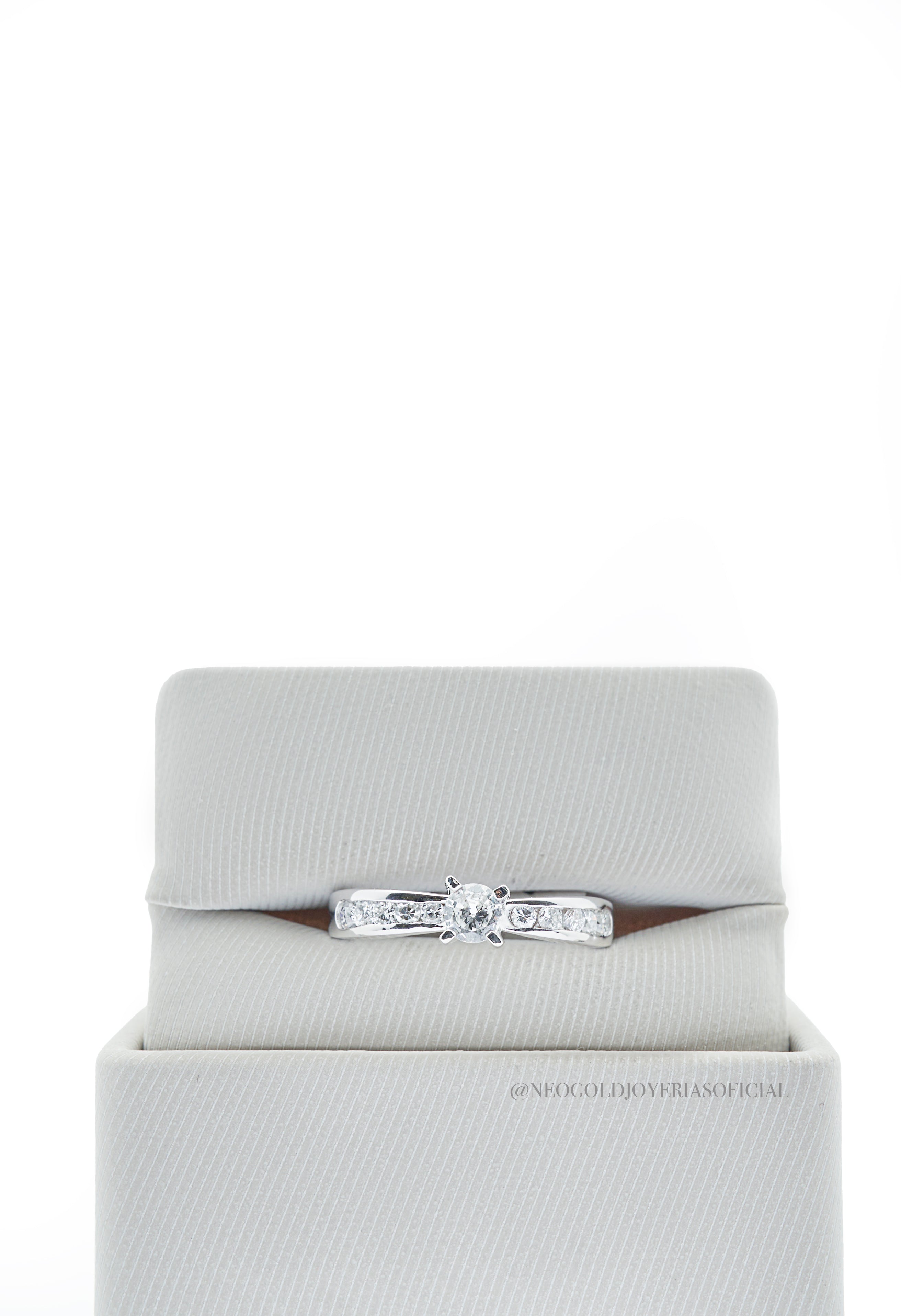 ANILLO OB / DIAMANTES - REF 006680