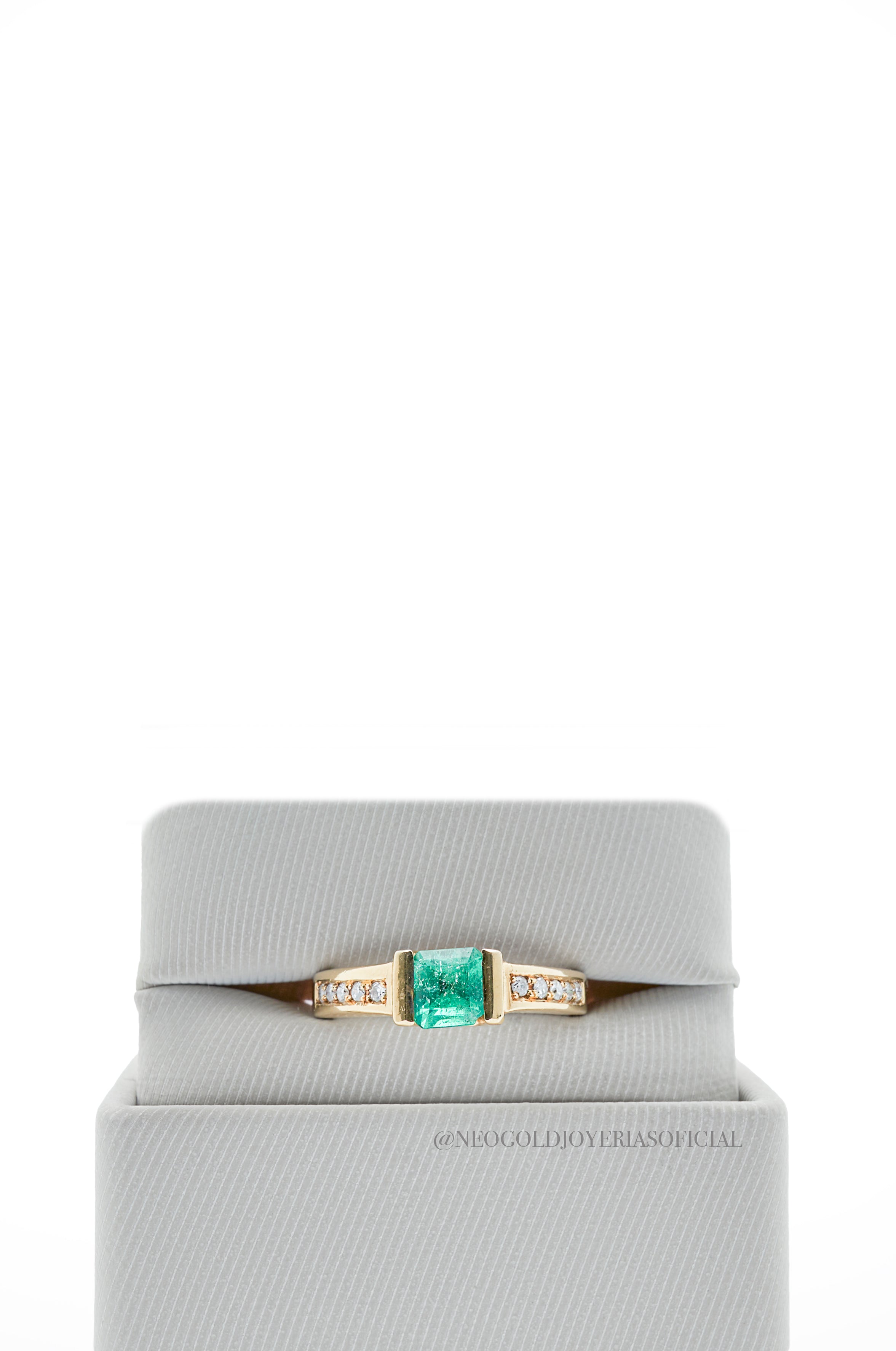 ANILLO OA/ ESMERALDA/ DIAMANTES - REF 007460