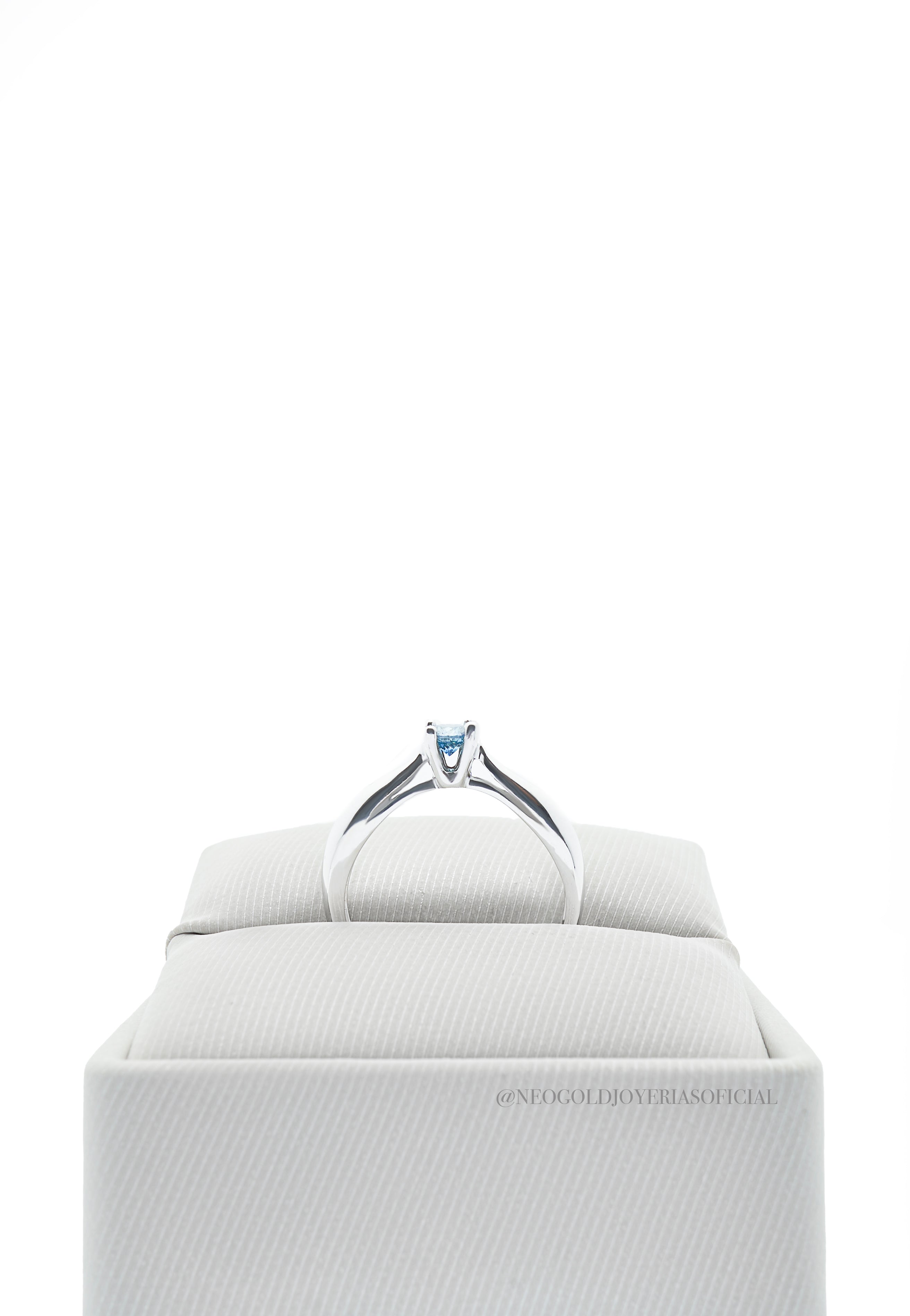 ANILLO OB / DIAMANTE AZUL - REF 007555
