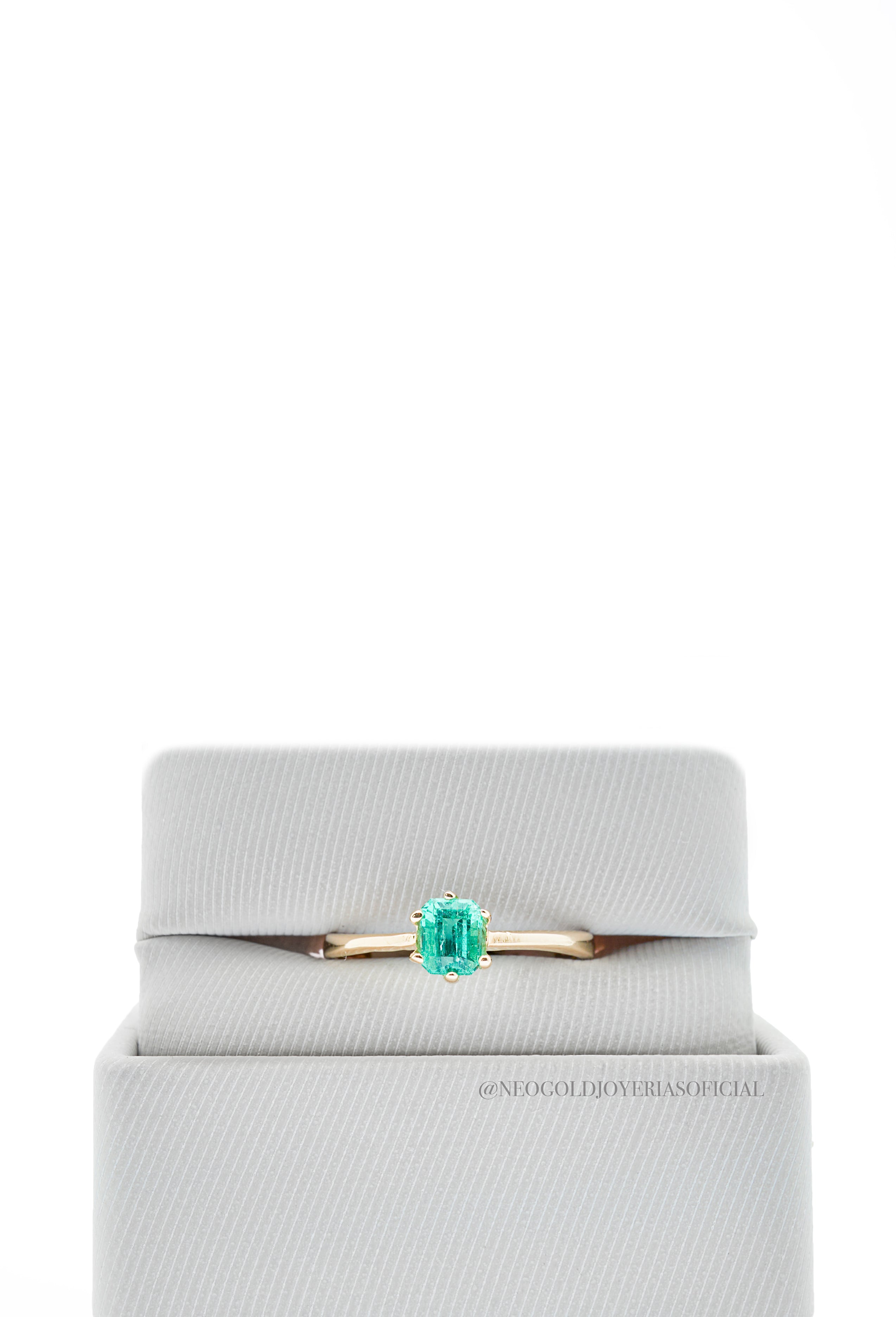 ANILLO OA/ ESMERALDA - REF 007635