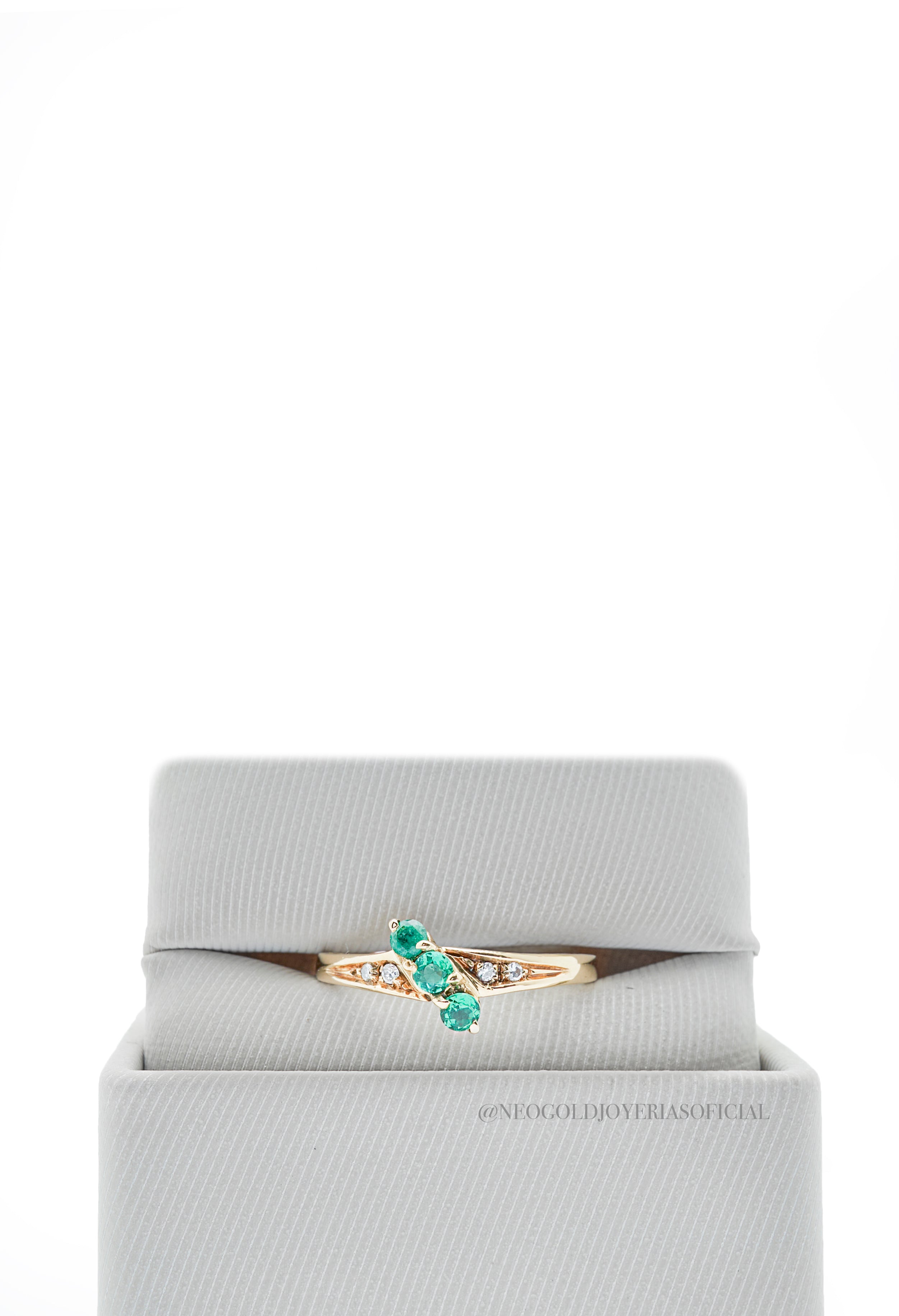 ANILLO OA/ ESMERALDAS/DIAMANTES - REF 007872