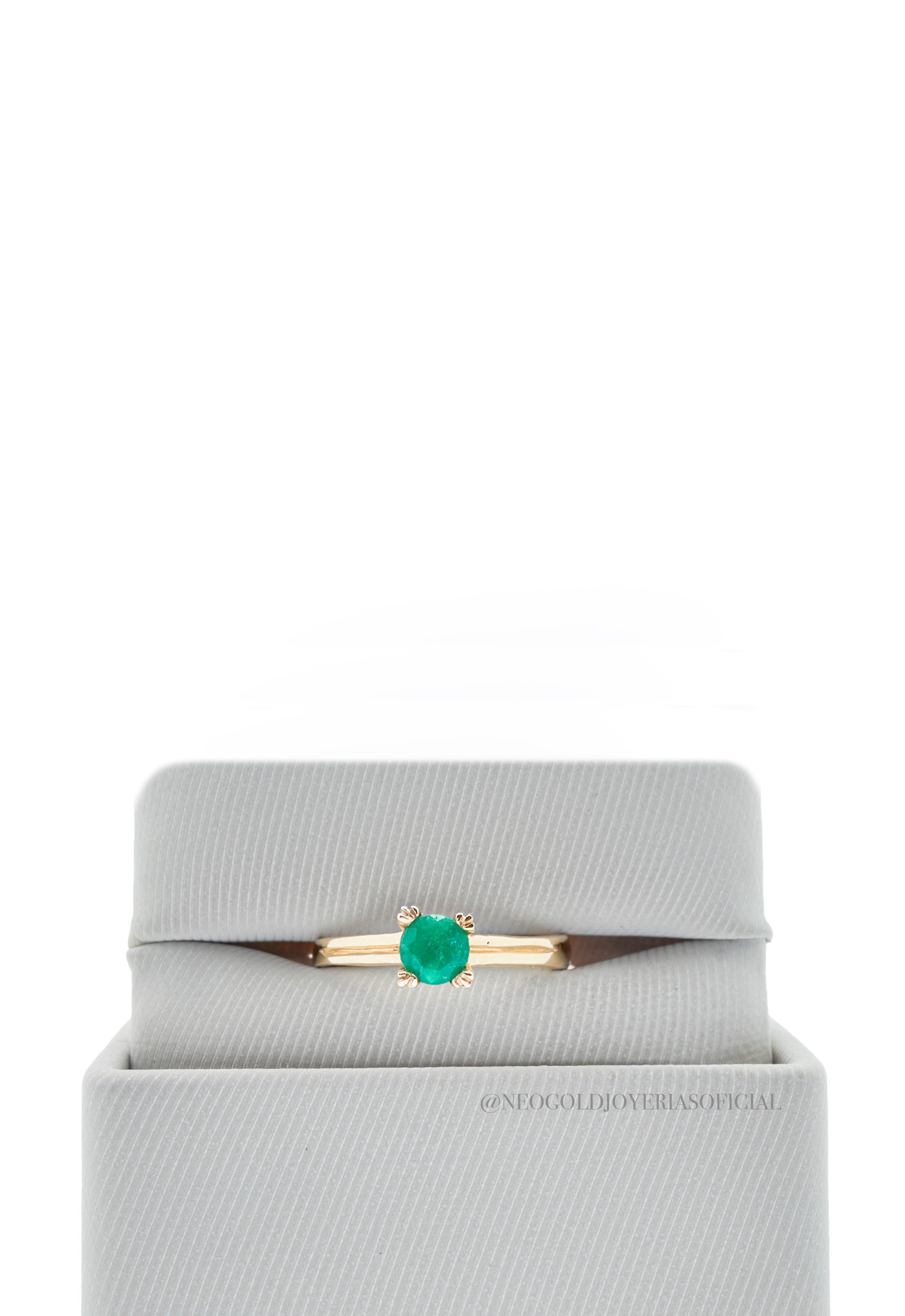 ANILLO OA/ ESMERALDA - REF 008199