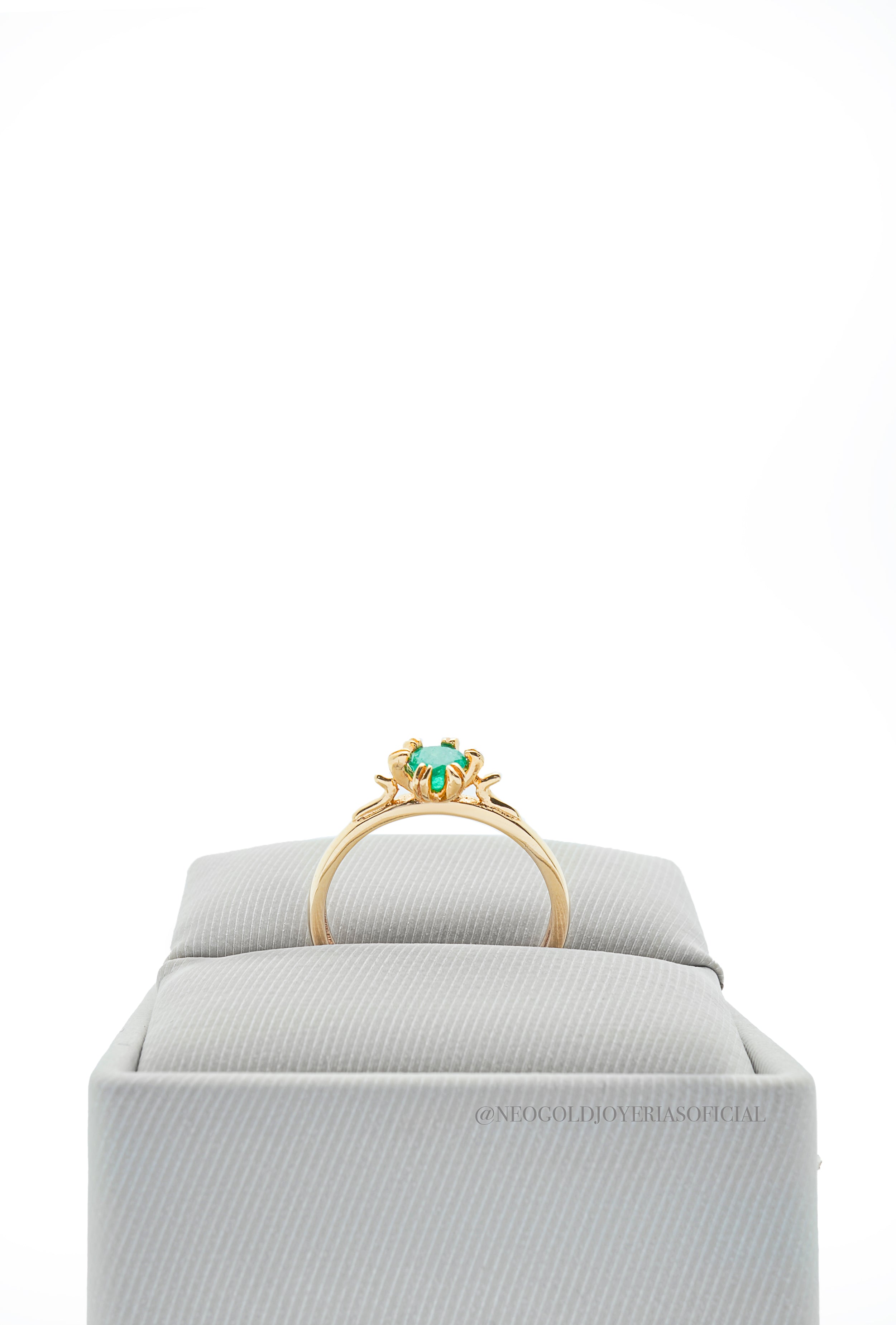 ANILLO OA/ ESMERALDA - REF 008432