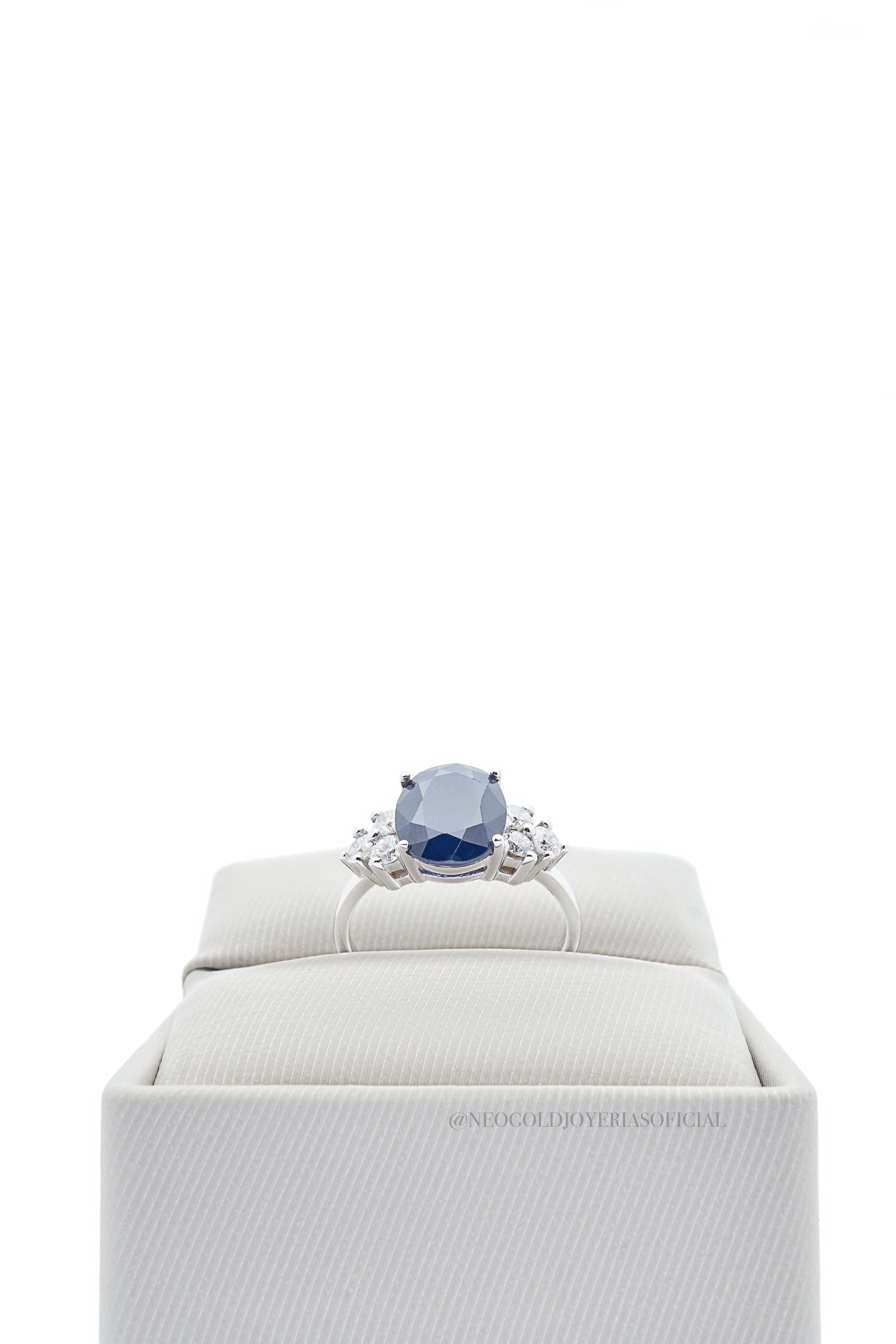 ANILLO OB/ ZAFIRO/ DIAMANTE - REF 009235