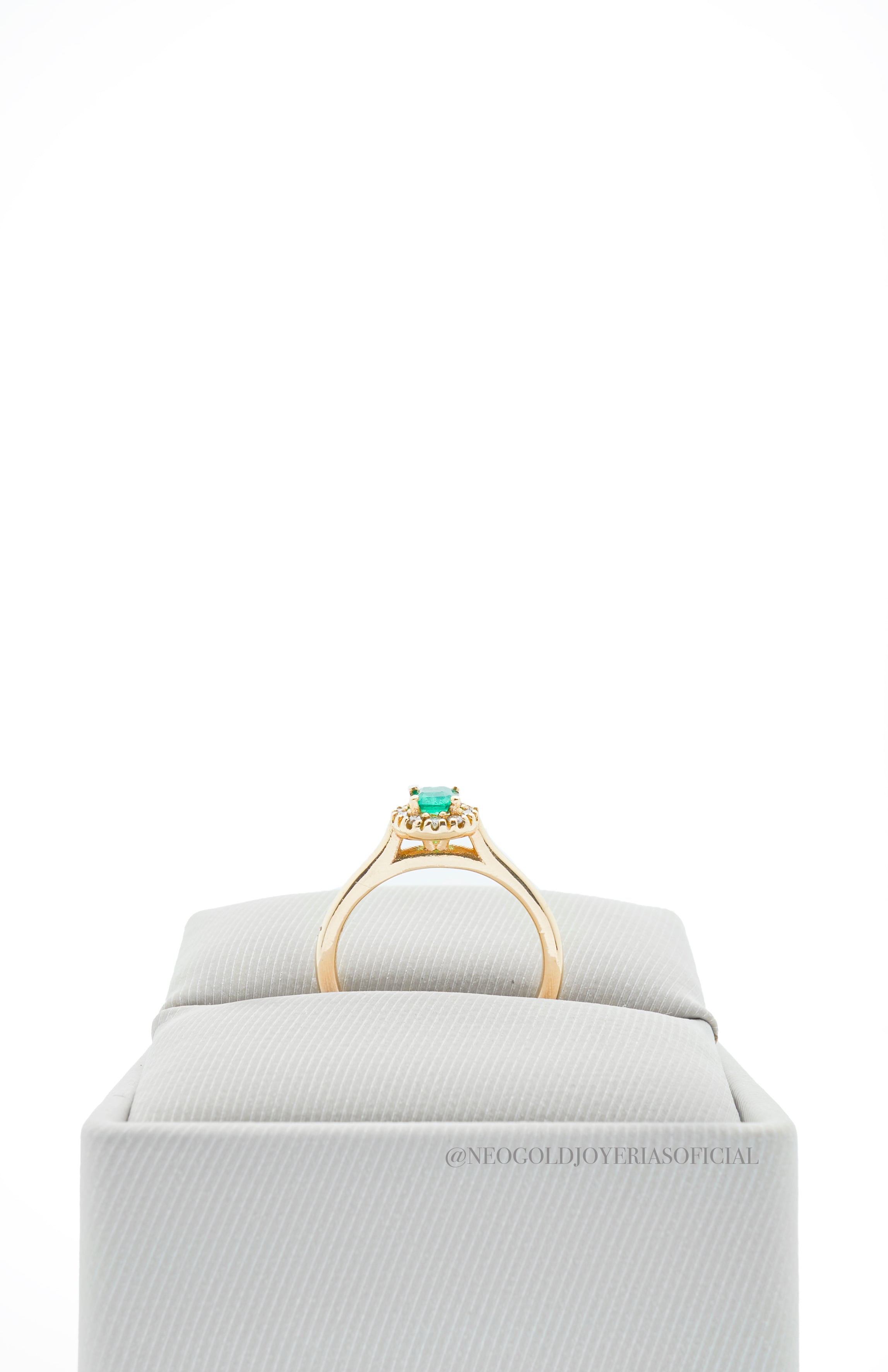 ANILLO OA / ESMERALDA/ DIAMANTES - REF 009513
