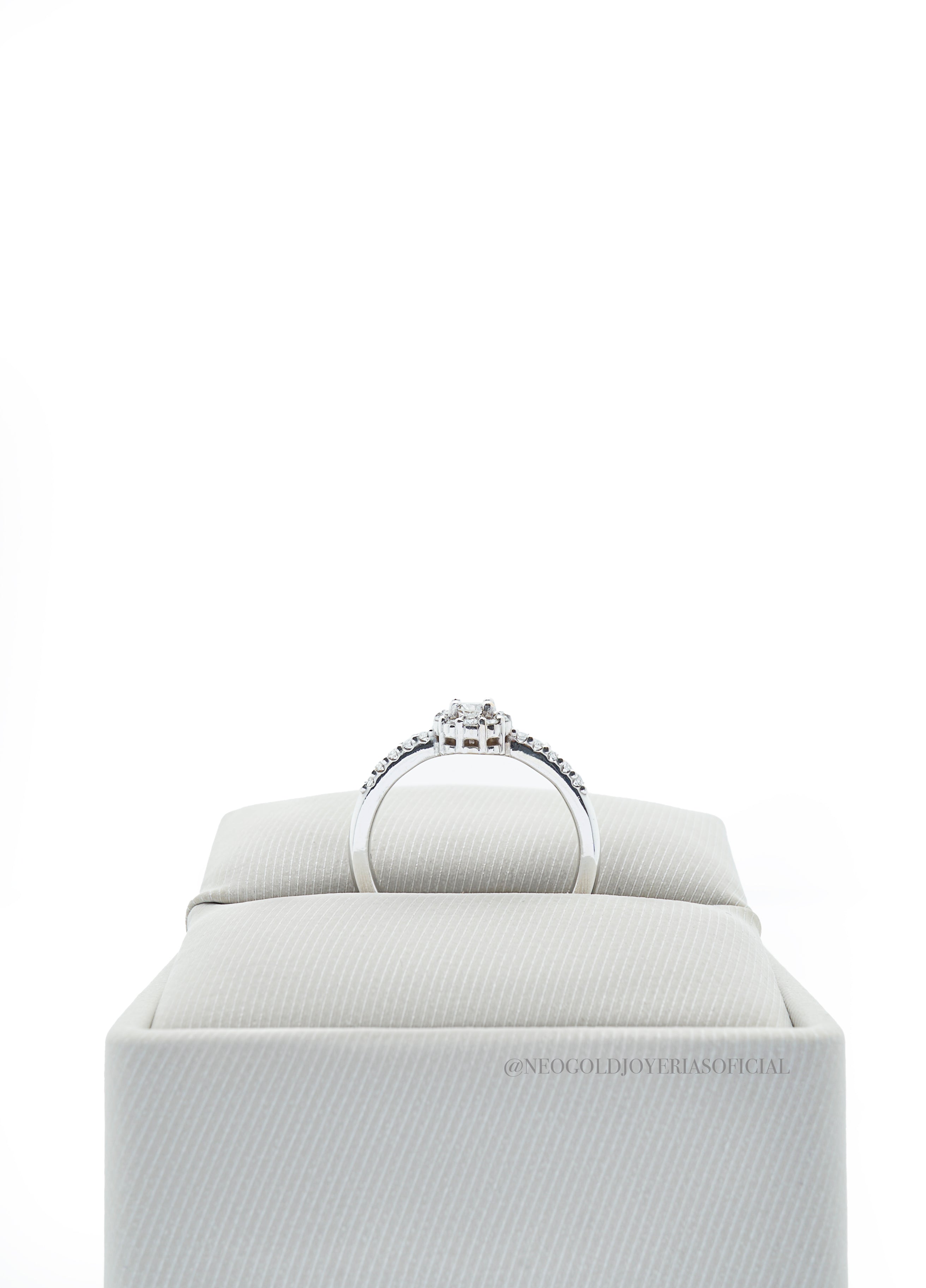 ANILLO OB / DIAMANTES - REF 009575