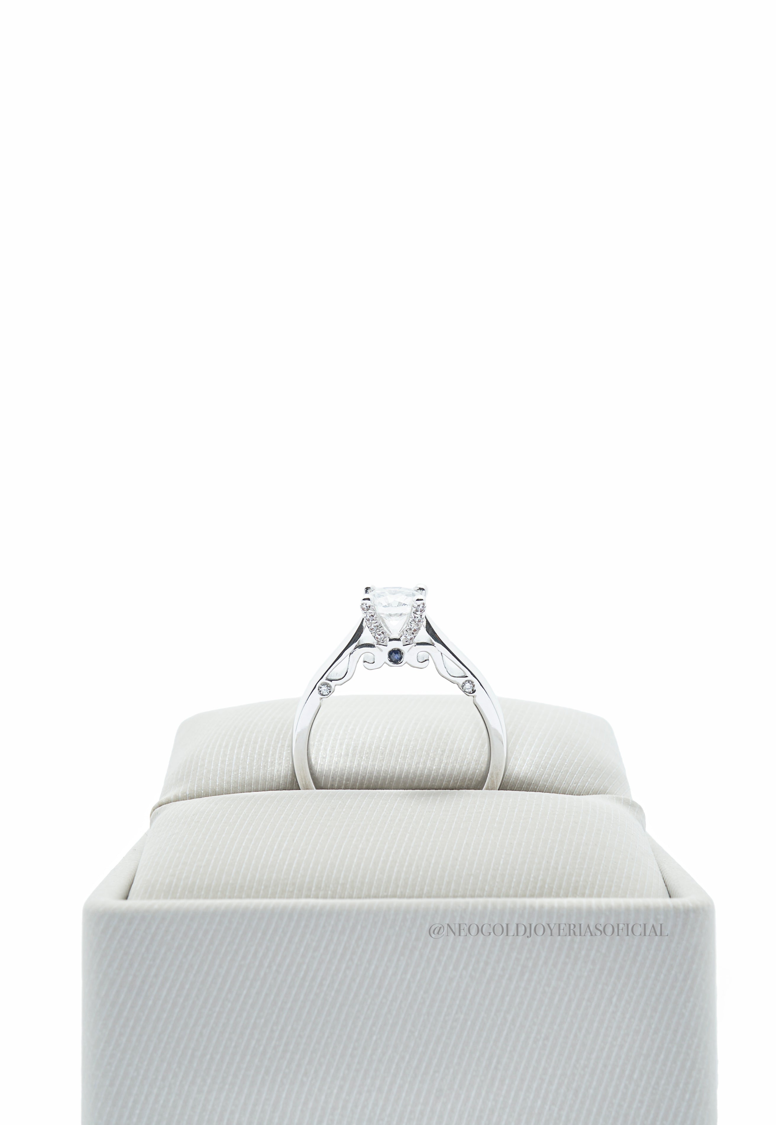 ANILLO OB / DIAMANTES - REF 010393