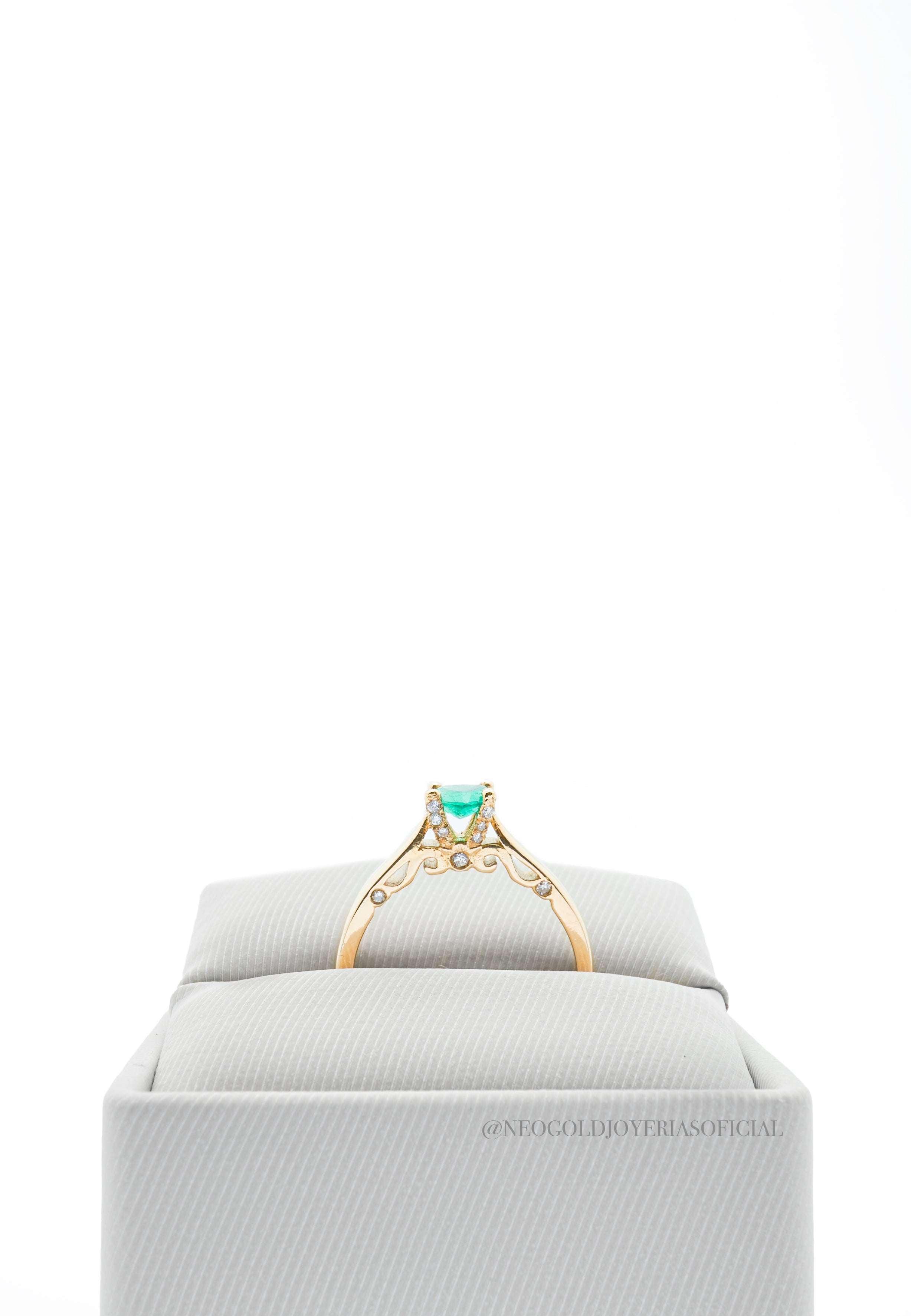ANILLO OA/ CORAZON ESMERALDA/ DIAMANTES - REF 010907