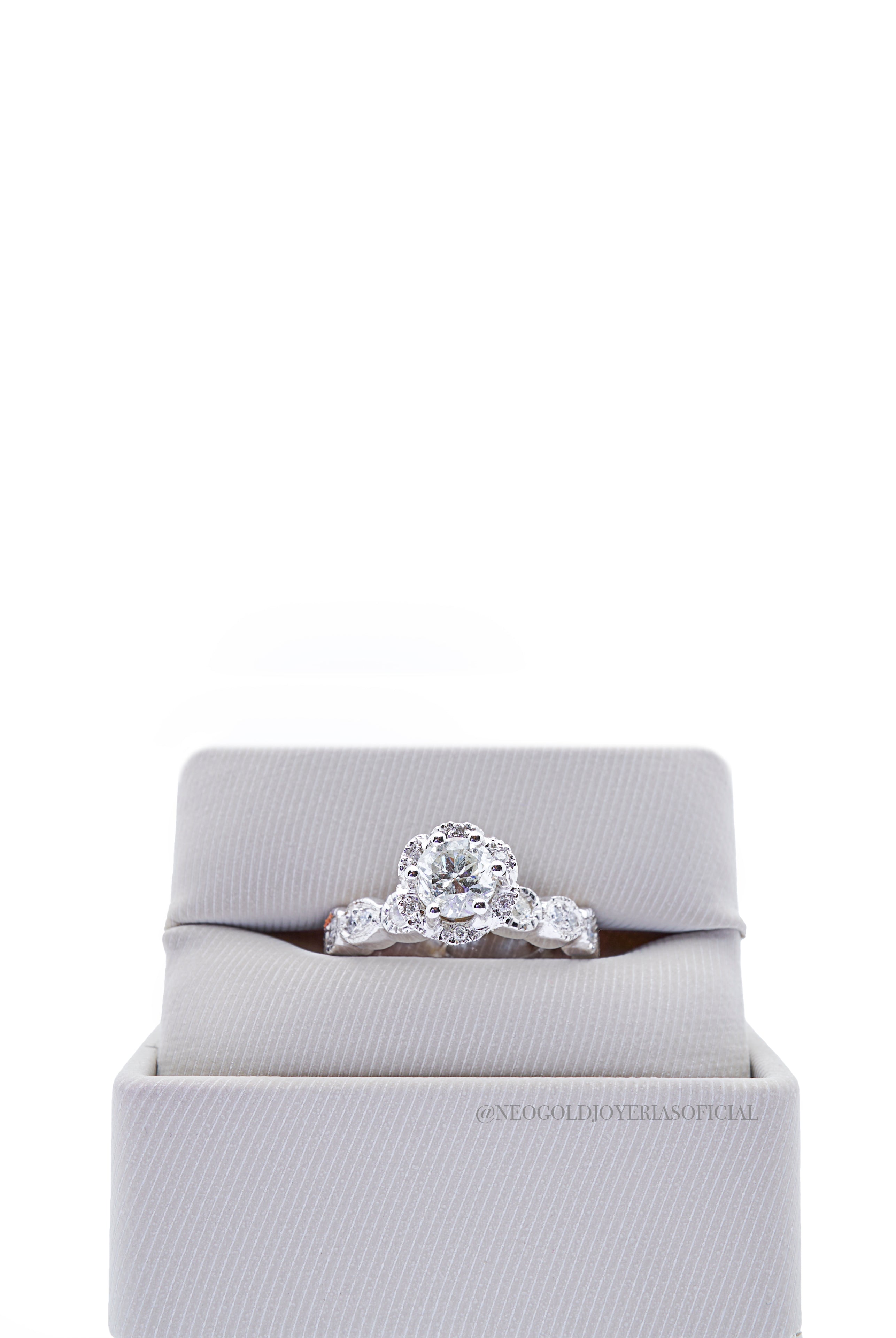 ANILLO OB / DIAMANTES - REF 010958