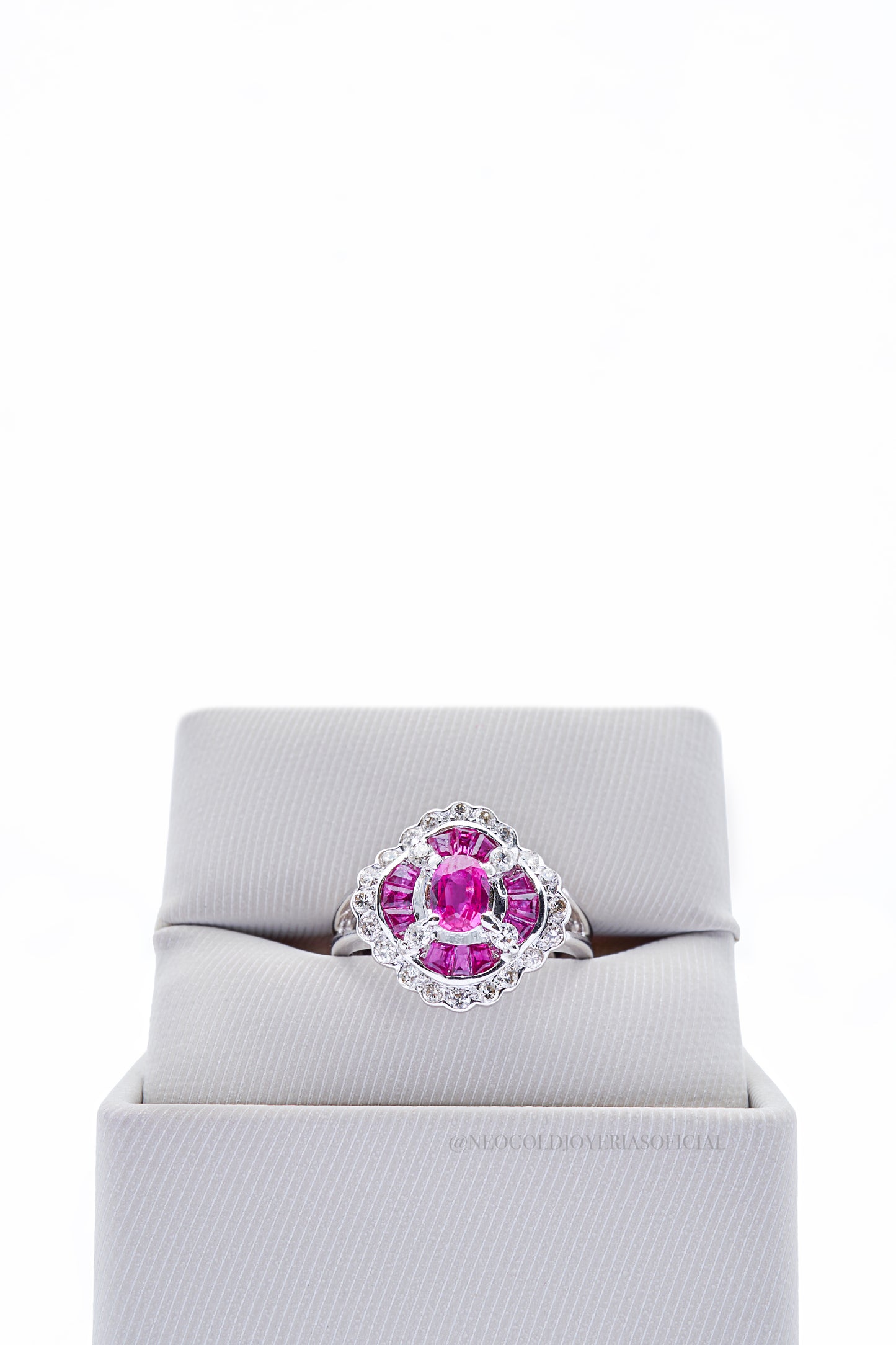 ANILLO OB/ RUBÍES/ DIAMANTES - REF 011665