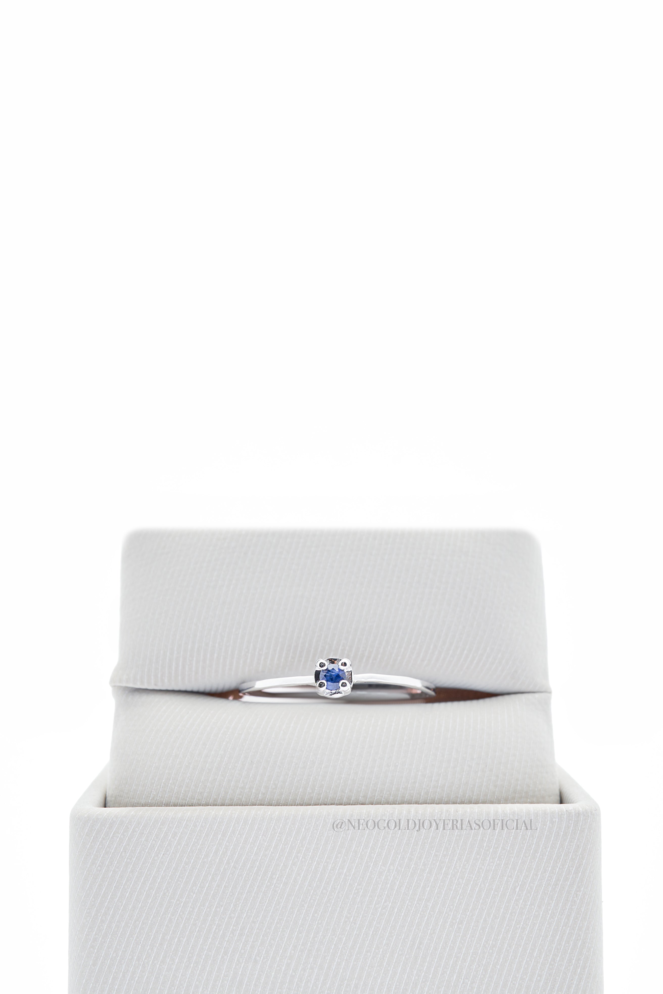 ANILLO OB/ ZAFIRO - REF 012145