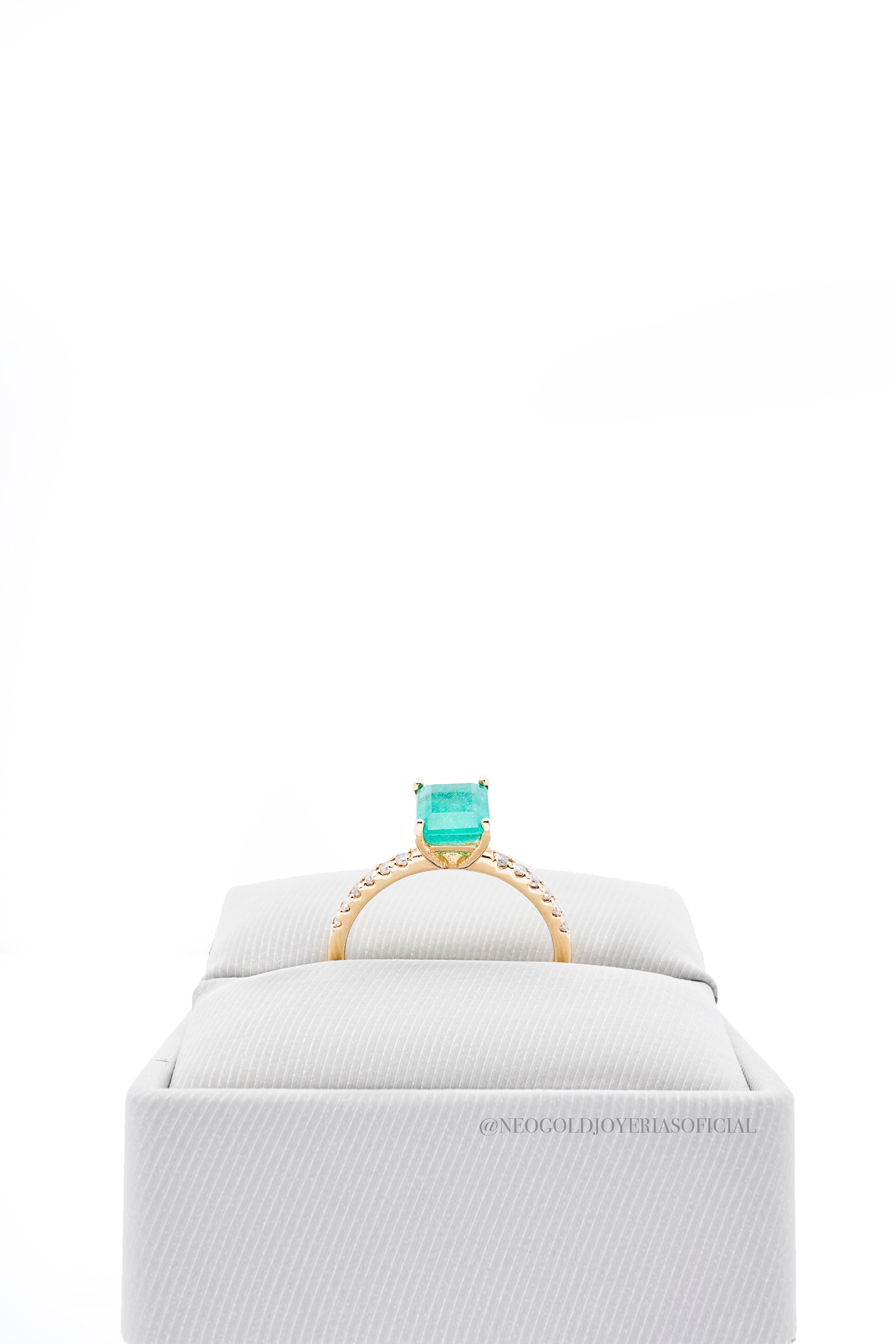 ANILLO OA/ ESMERALDA/ DIAMANTES - REF 012486