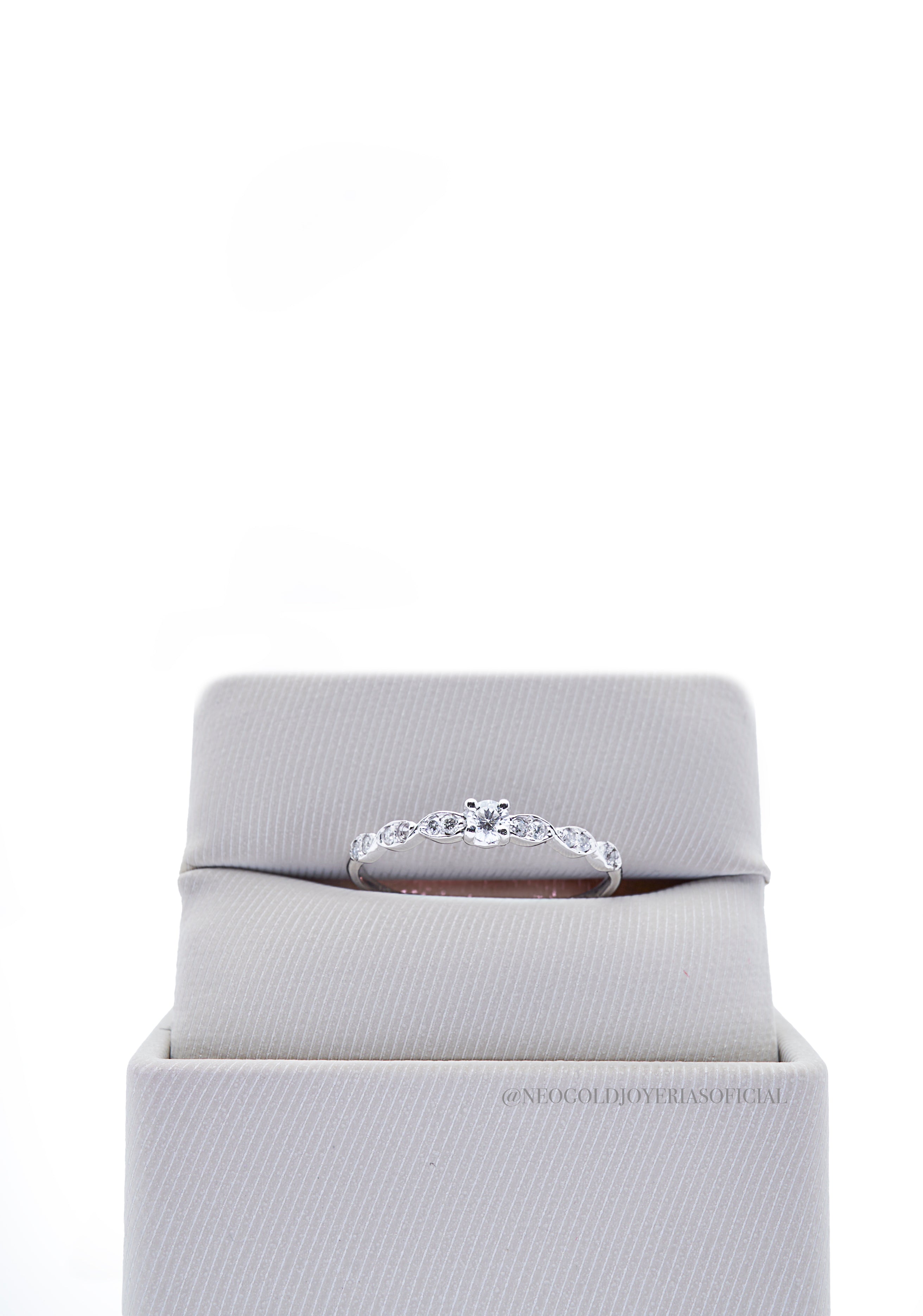 ANILLO OB / DIAMANTES - REF 012656