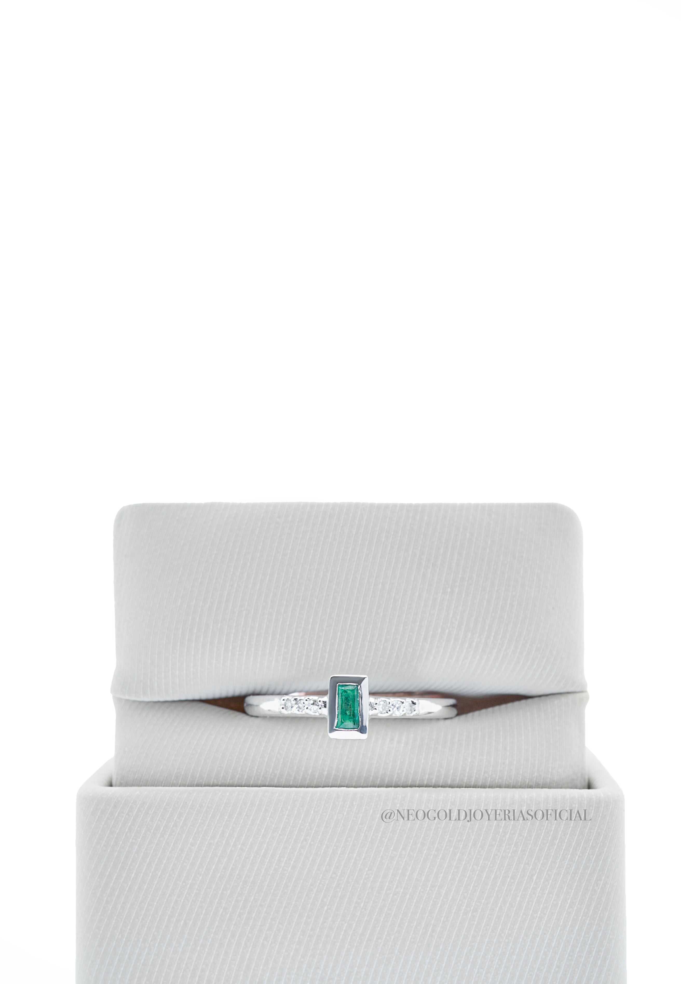 ANILLO OB / ESMERALDA / DIAMANTES - REF 012903