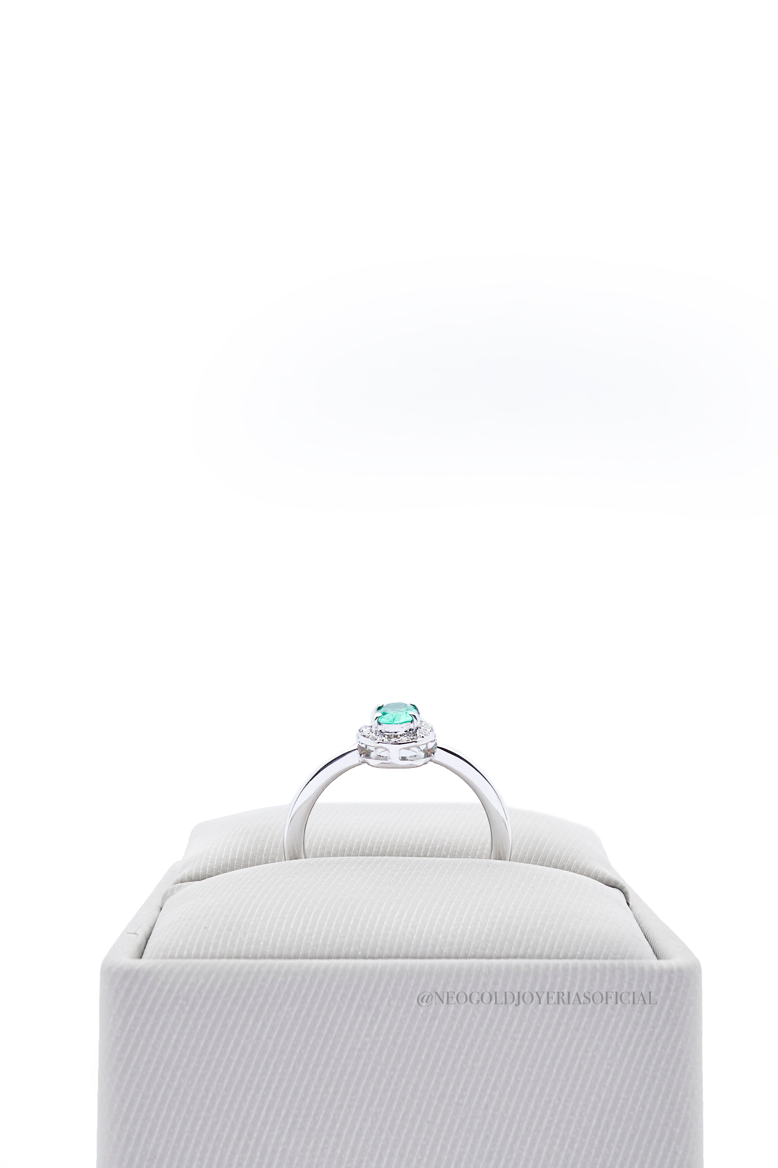ANILLO OB / ESMERALDA / DIAMANTES - REF 012905