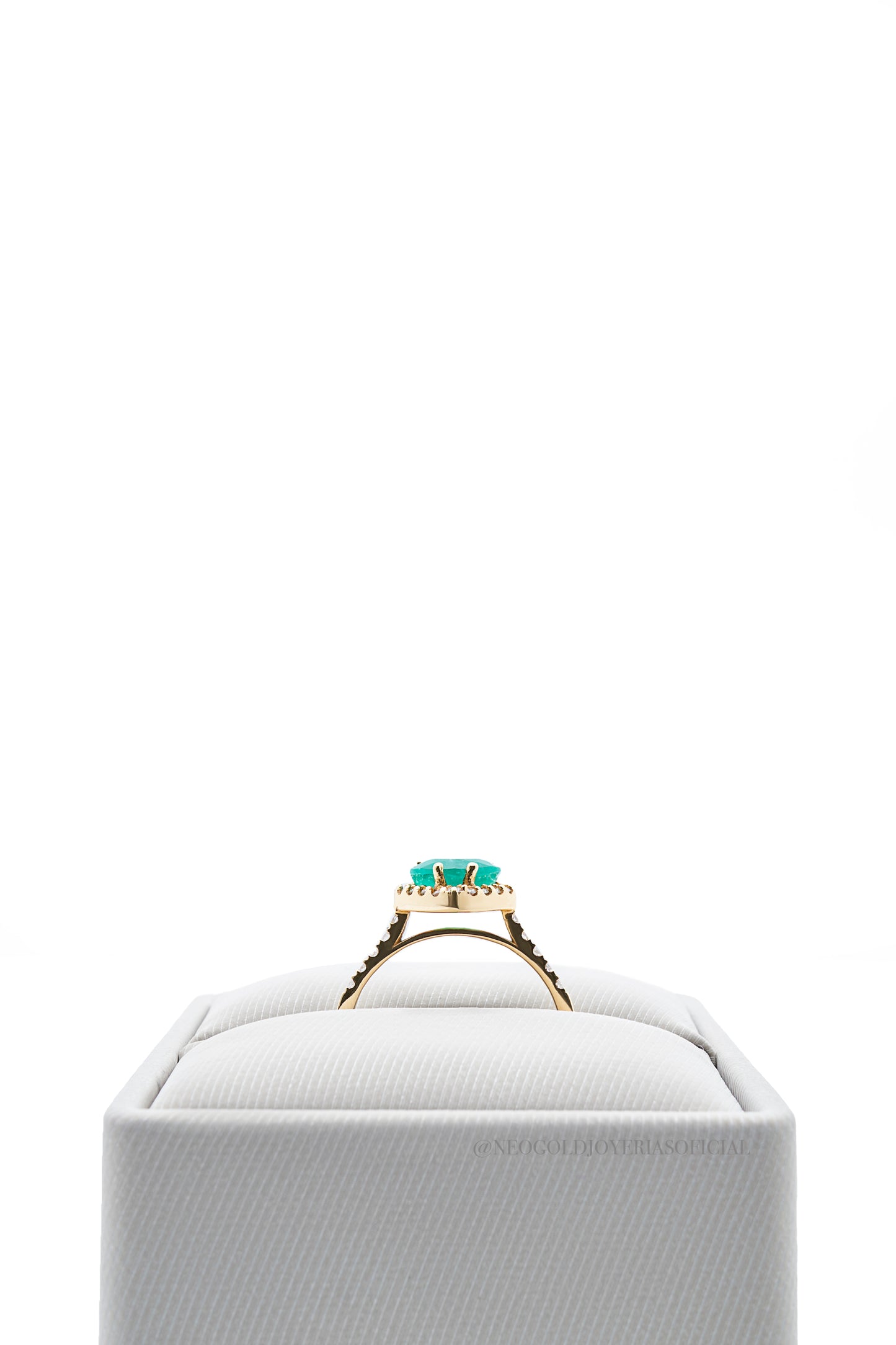 ANILLO OA / CORAZON ESMERALDA REF - 012933