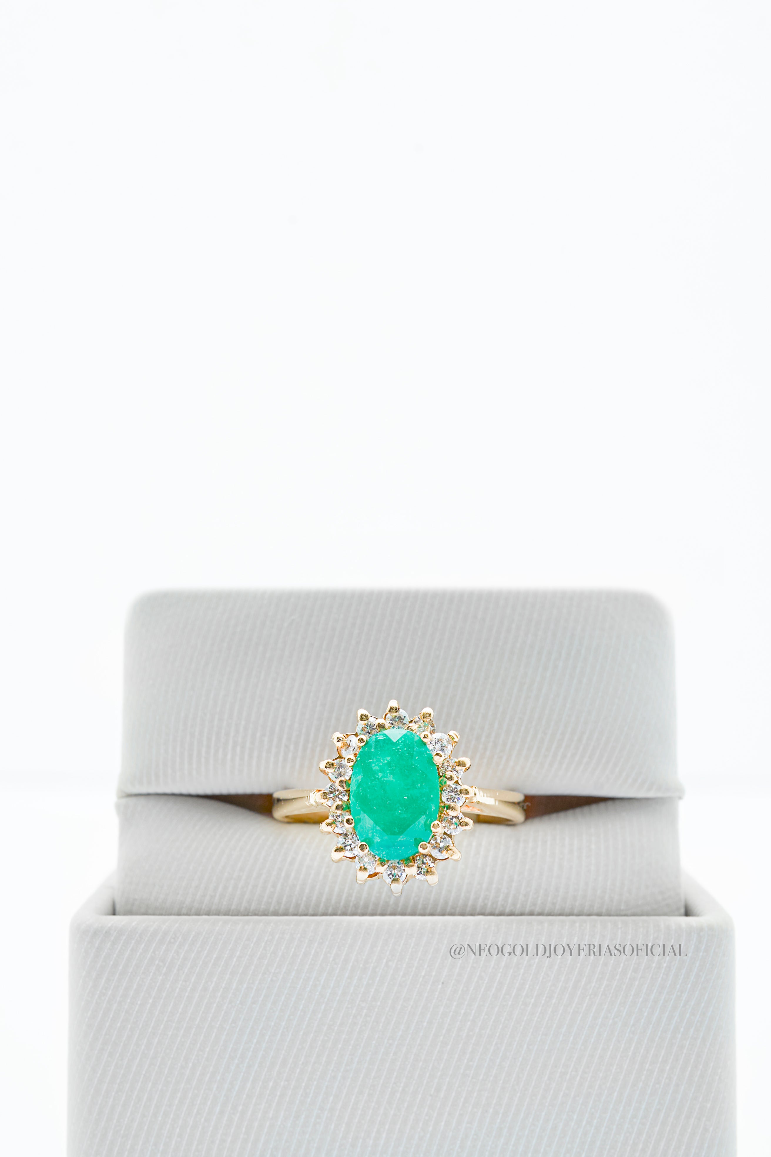 ANILLO OA / ESMERALDAS / DIAMANTES - REF 013108