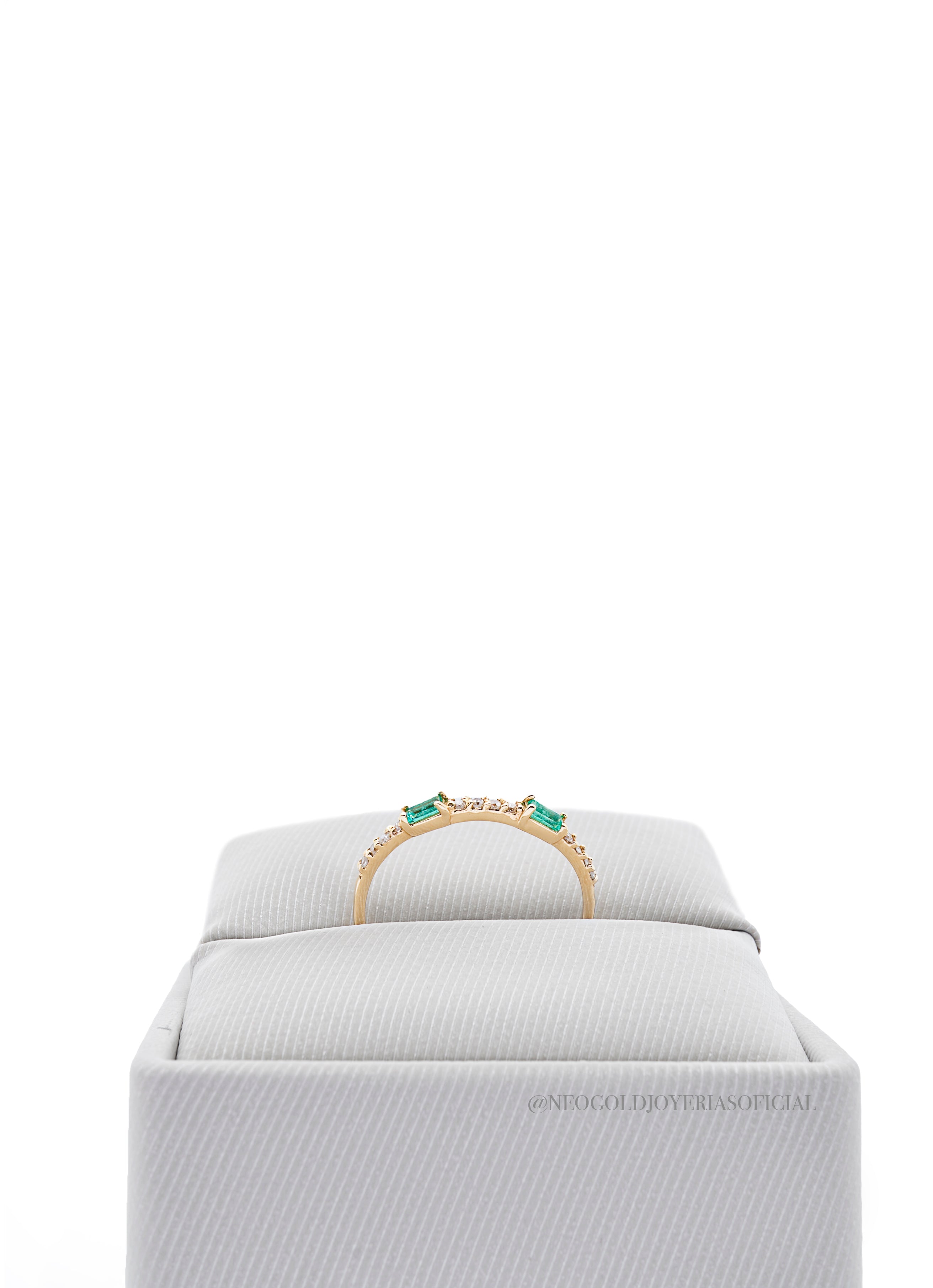 ANILLO OA / ESMERALDA - REF 013125