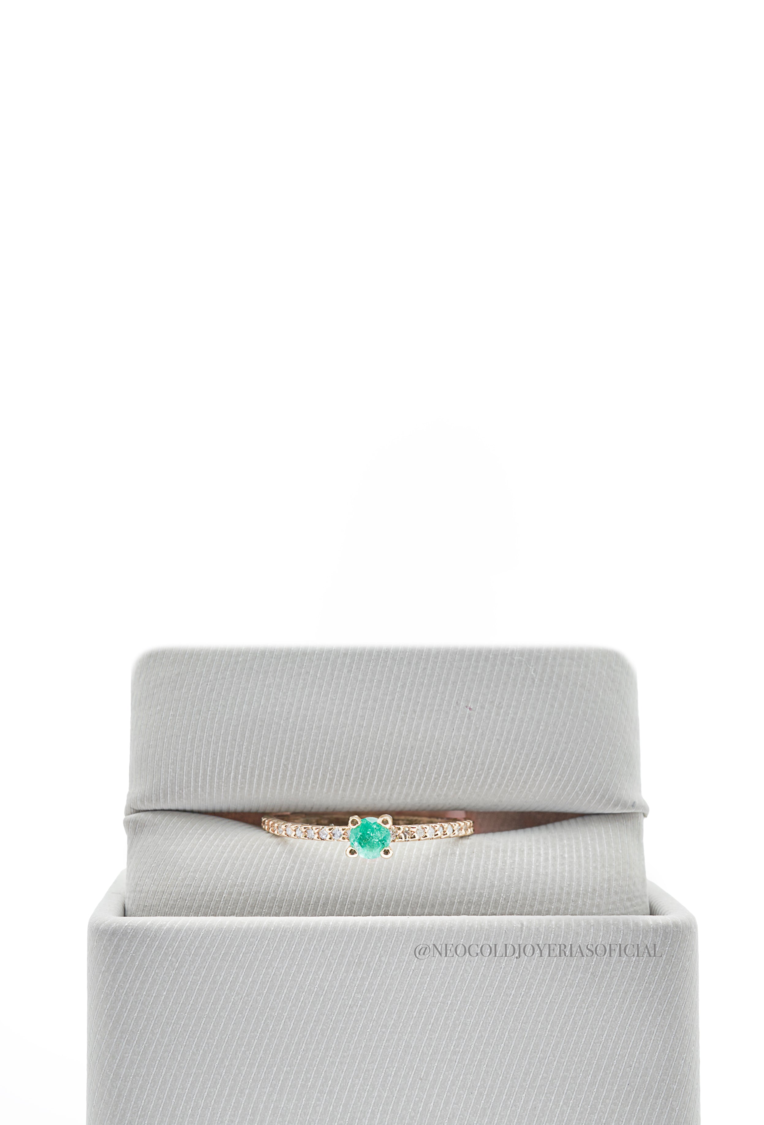 ANILLO OA / ESMERALDA / DIAMANTES - REF 013420