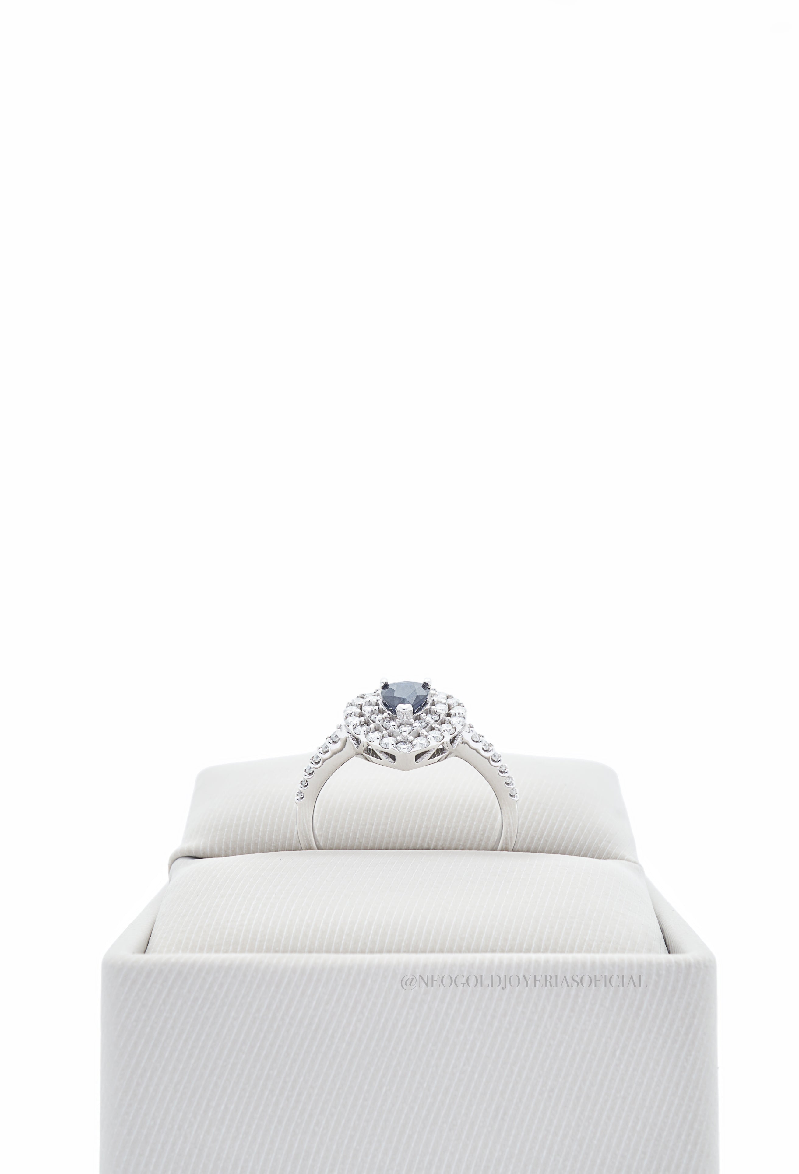 ANILLO OB/ ZAFIRO CORAZON/ DIAMANTES - REF 013648