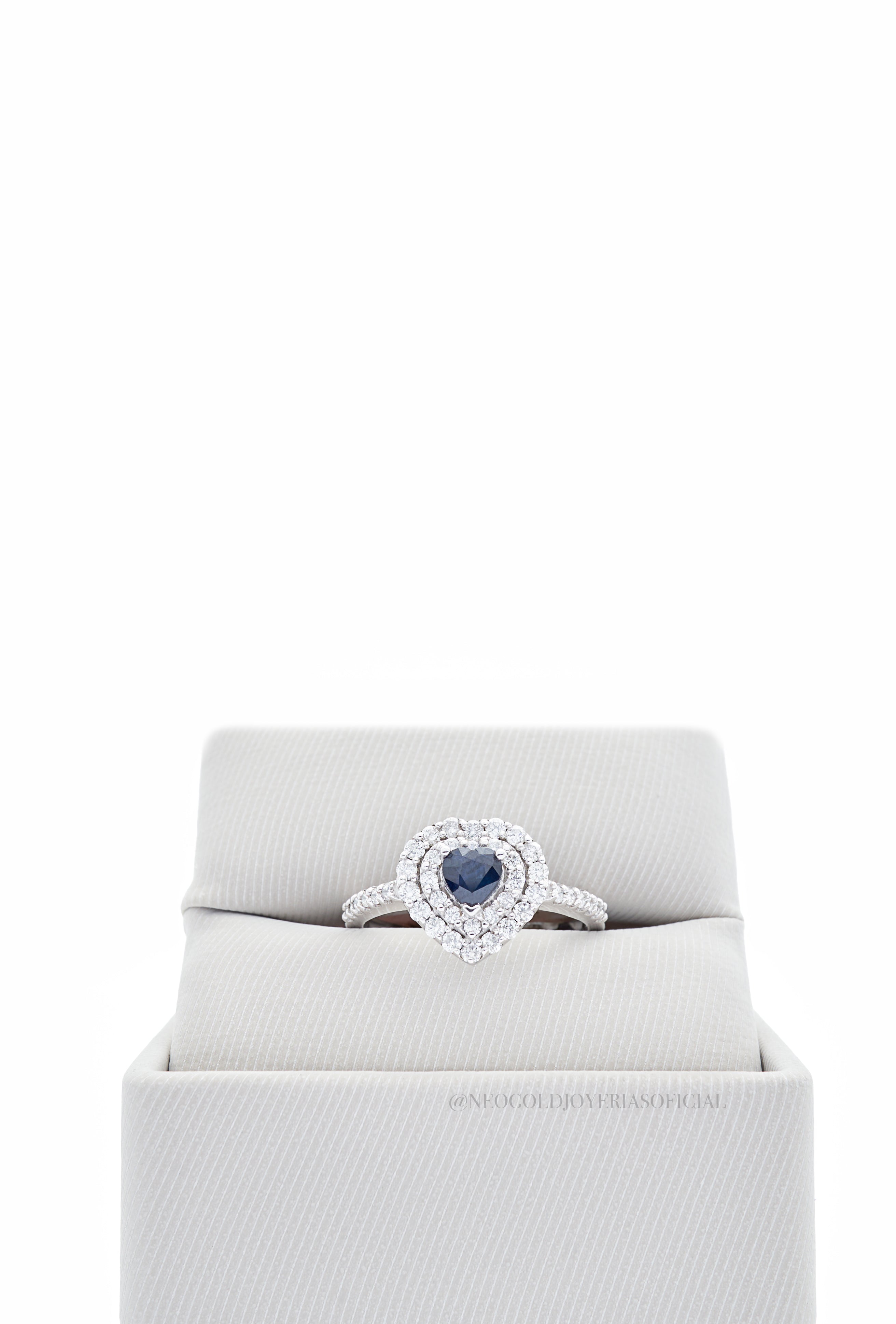 ANILLO OB/ ZAFIRO CORAZON/ DIAMANTES - REF 013648