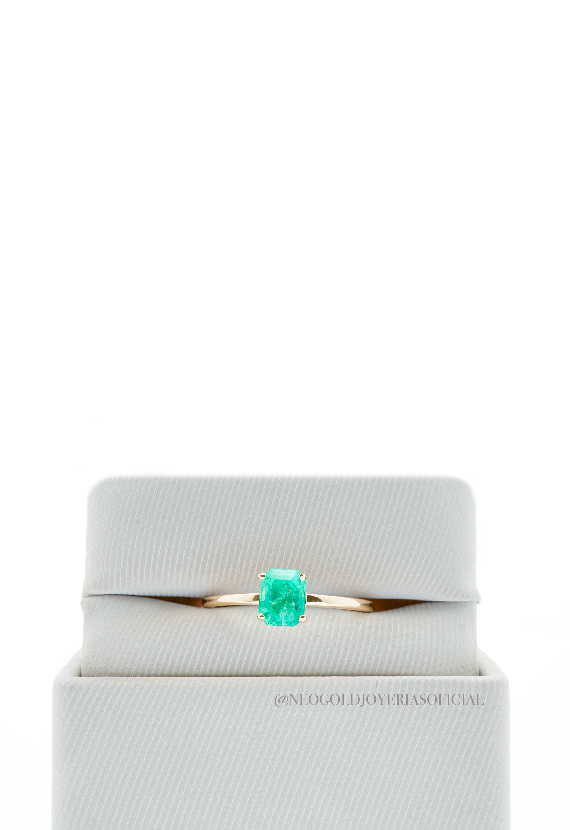 ANILLO OA / ESMERALDA - REF 013702