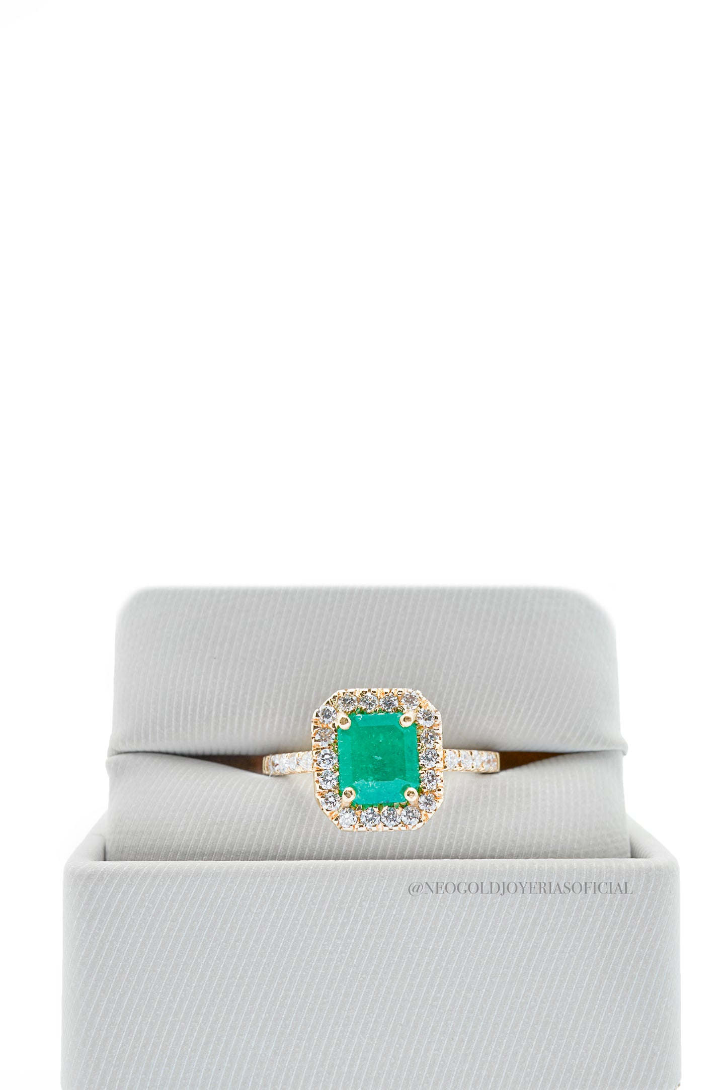 ANILLO OA / ESMERALDA / DIAMANTES - REF 013822