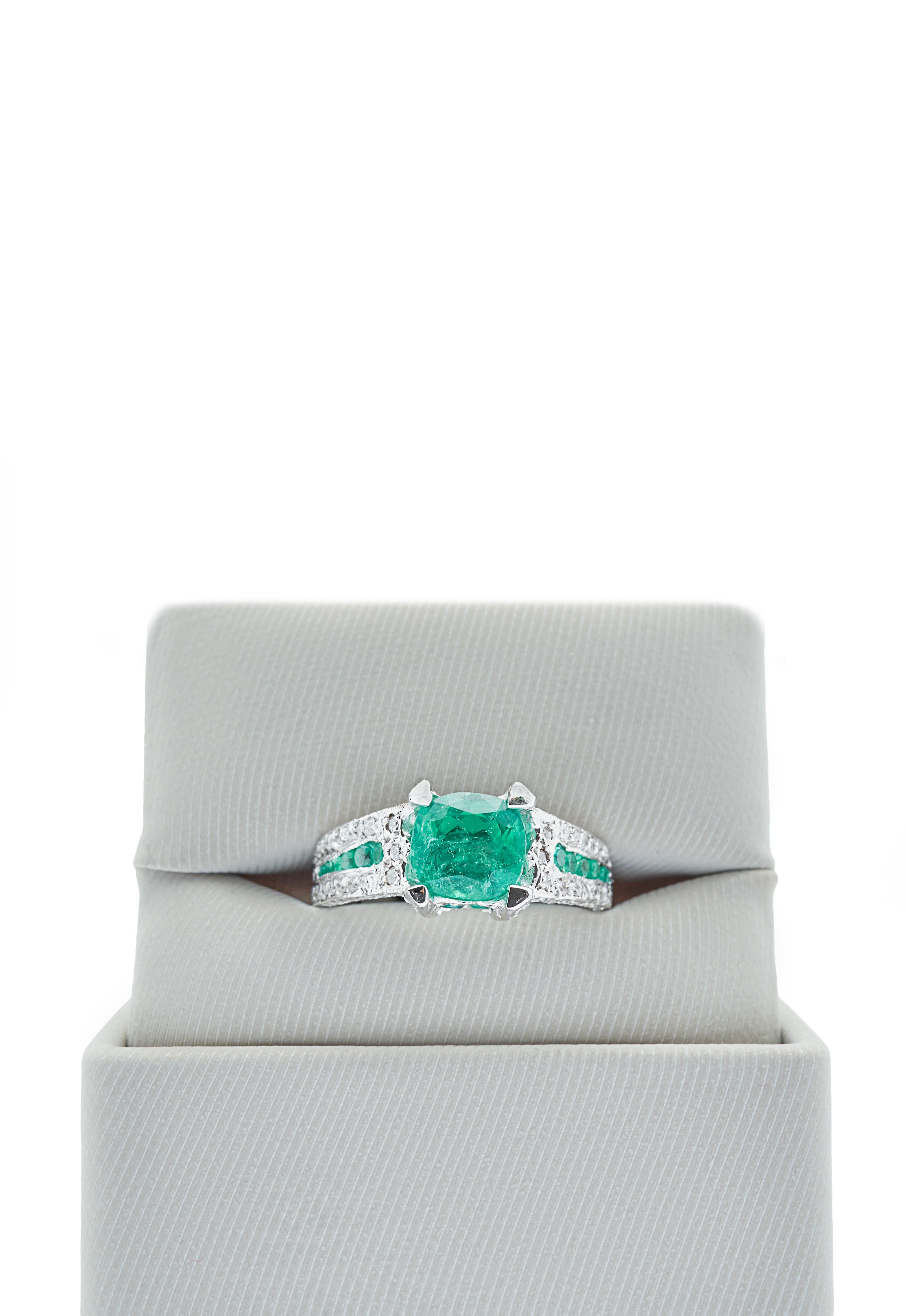 ANILLO OB / ESMERALDA / DIAMANTES - REF 014281