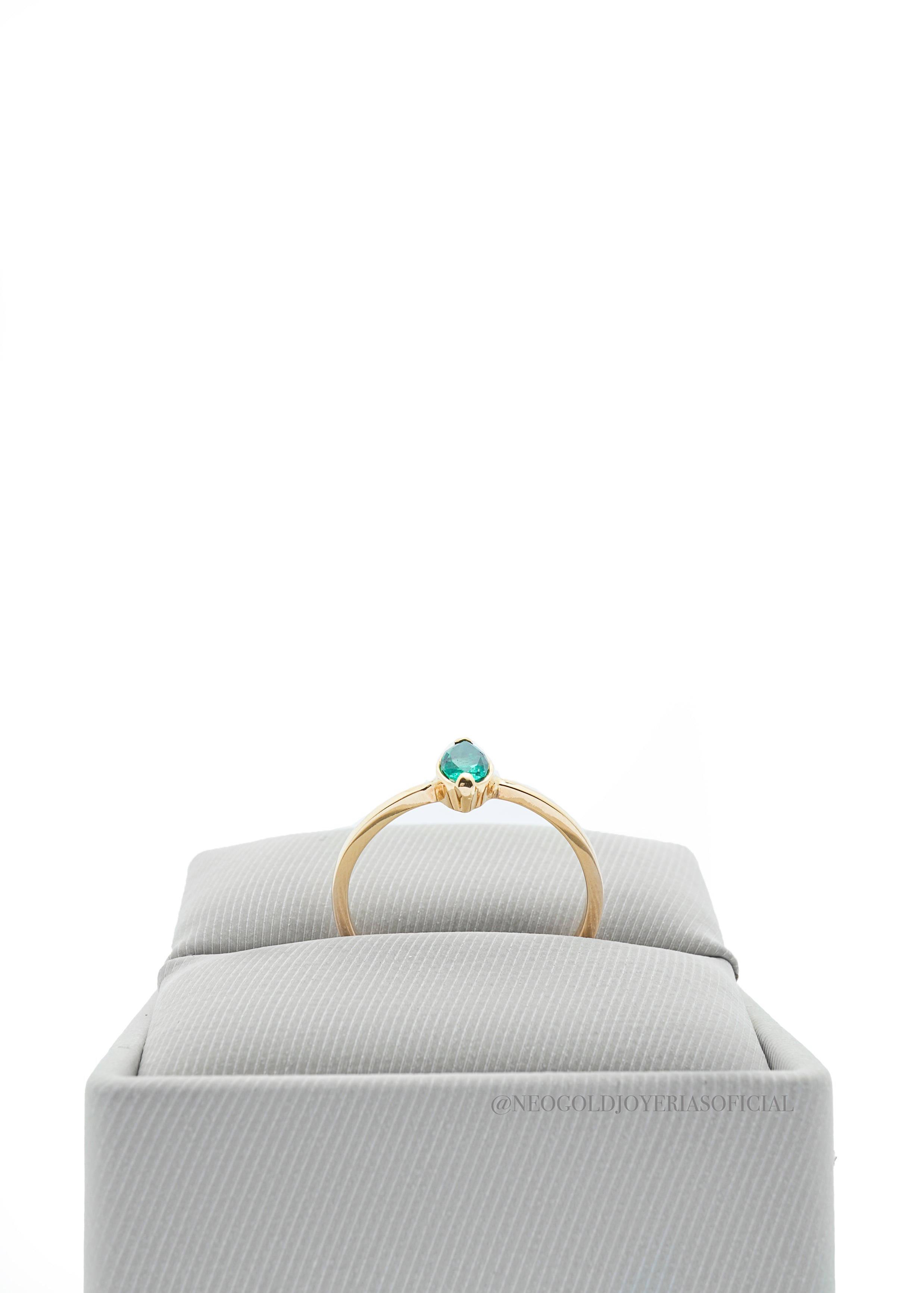 ANILLO OA / ESMERALDA - REF 014558
