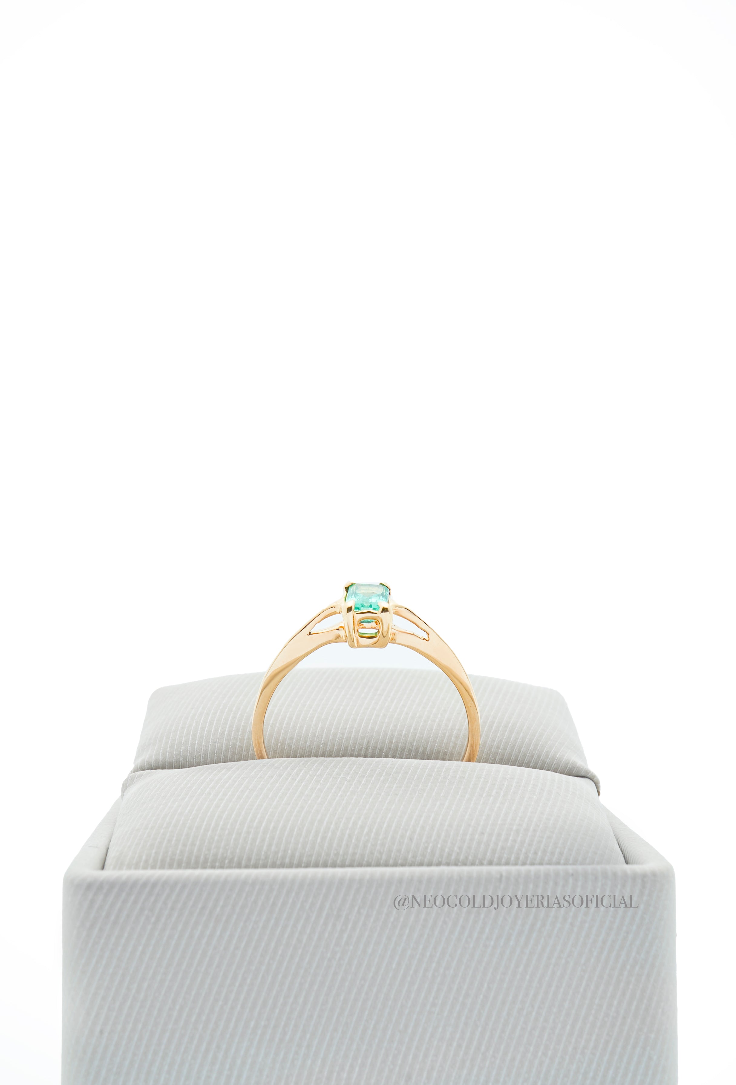 ANILLO OA / ESMERALDA - REF 014564