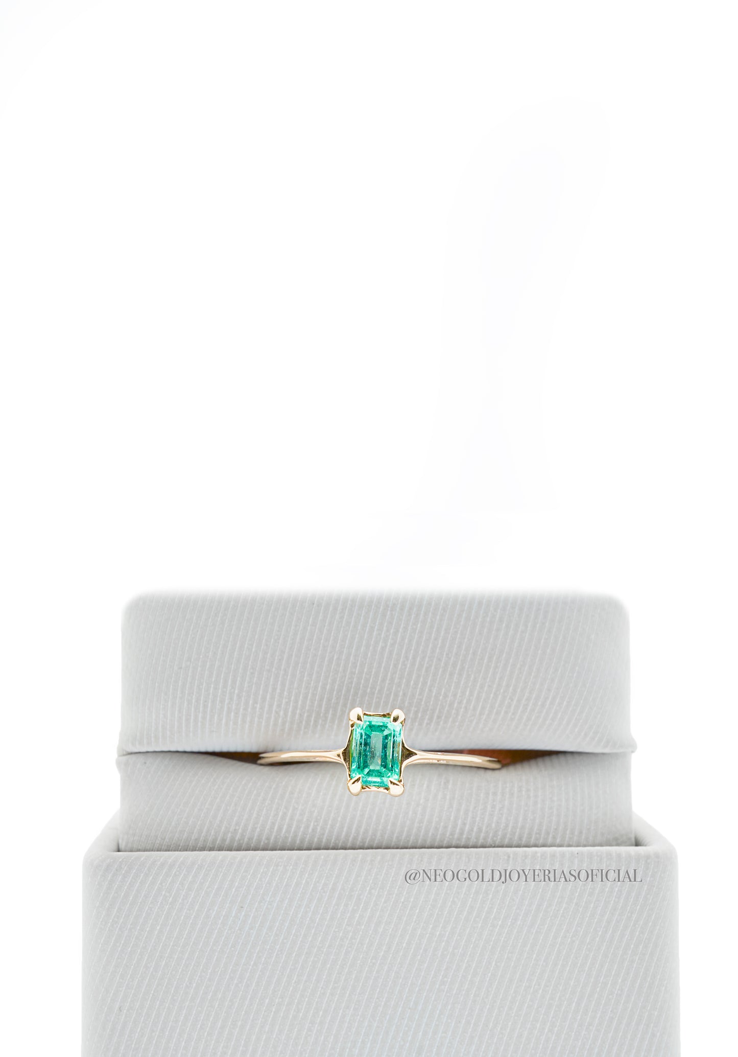 ANILLO OA / ESMERALDA - REF 014564