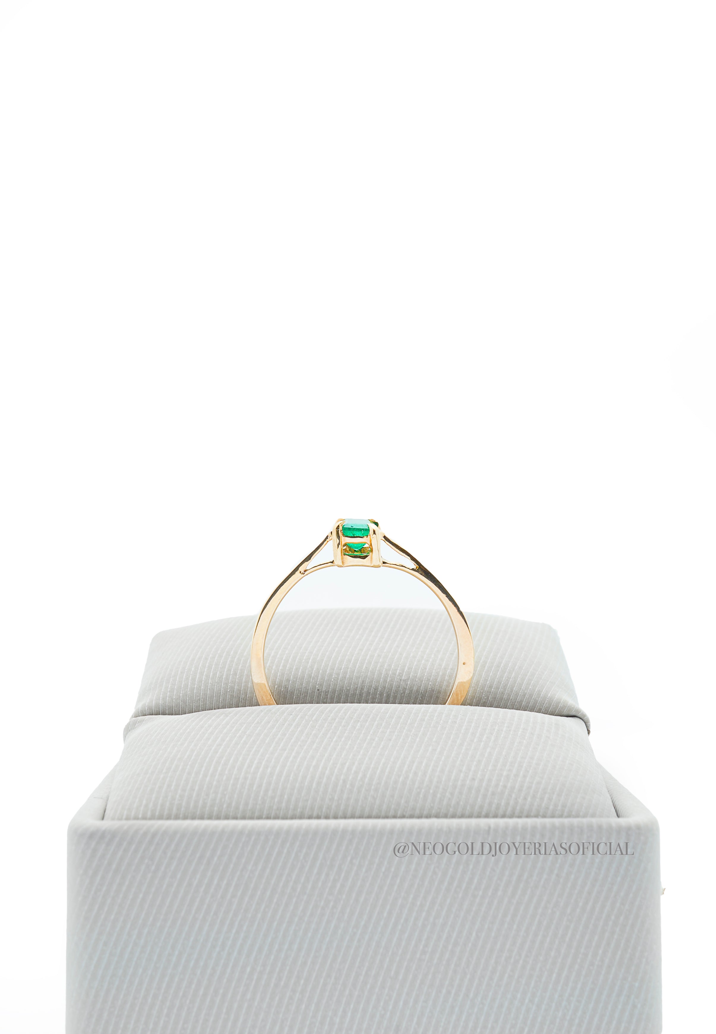 ANILLO OA / ESMERALDA - REF 014566