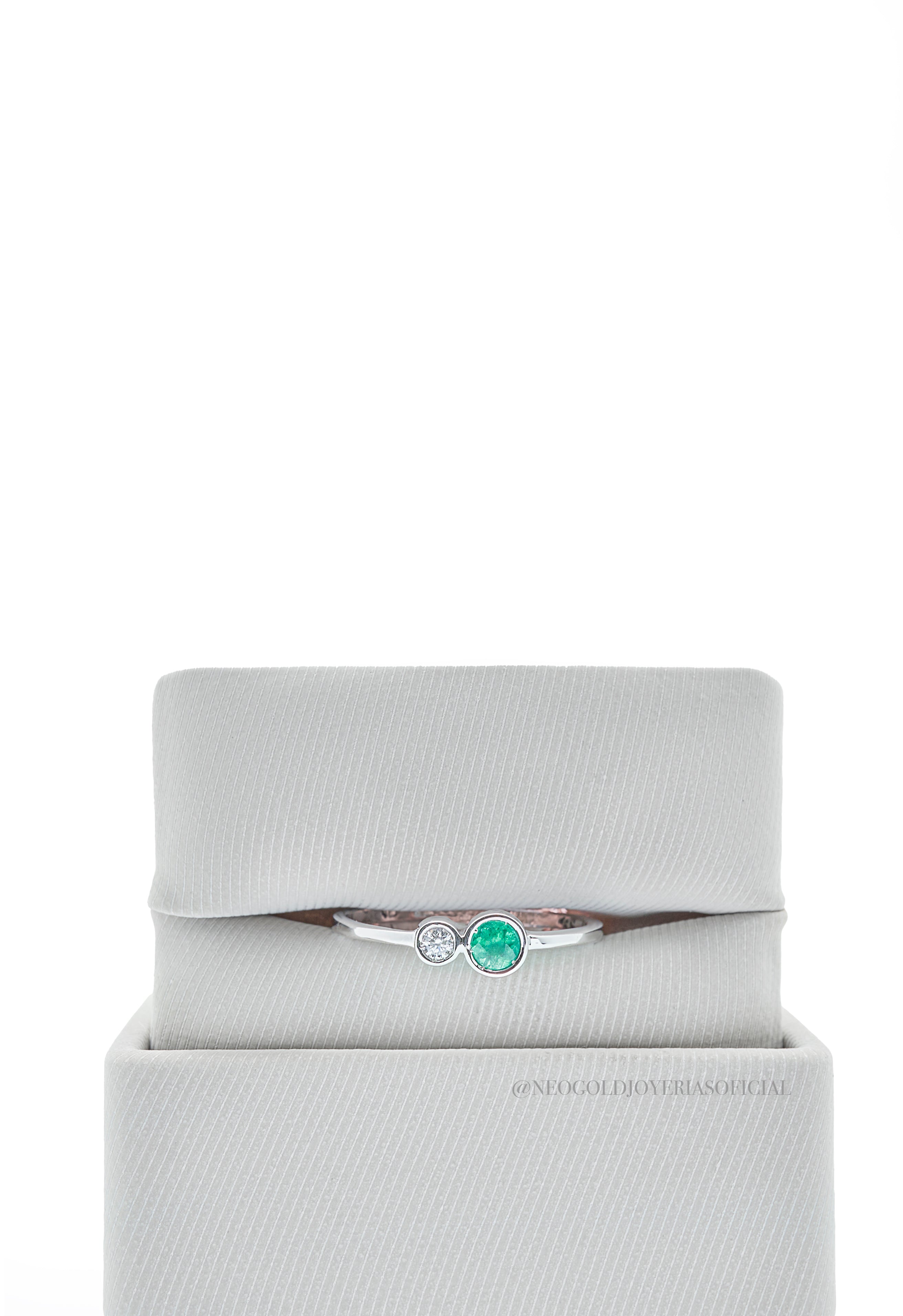 ANILLO OB / ESMERALDA / DIAMNTE