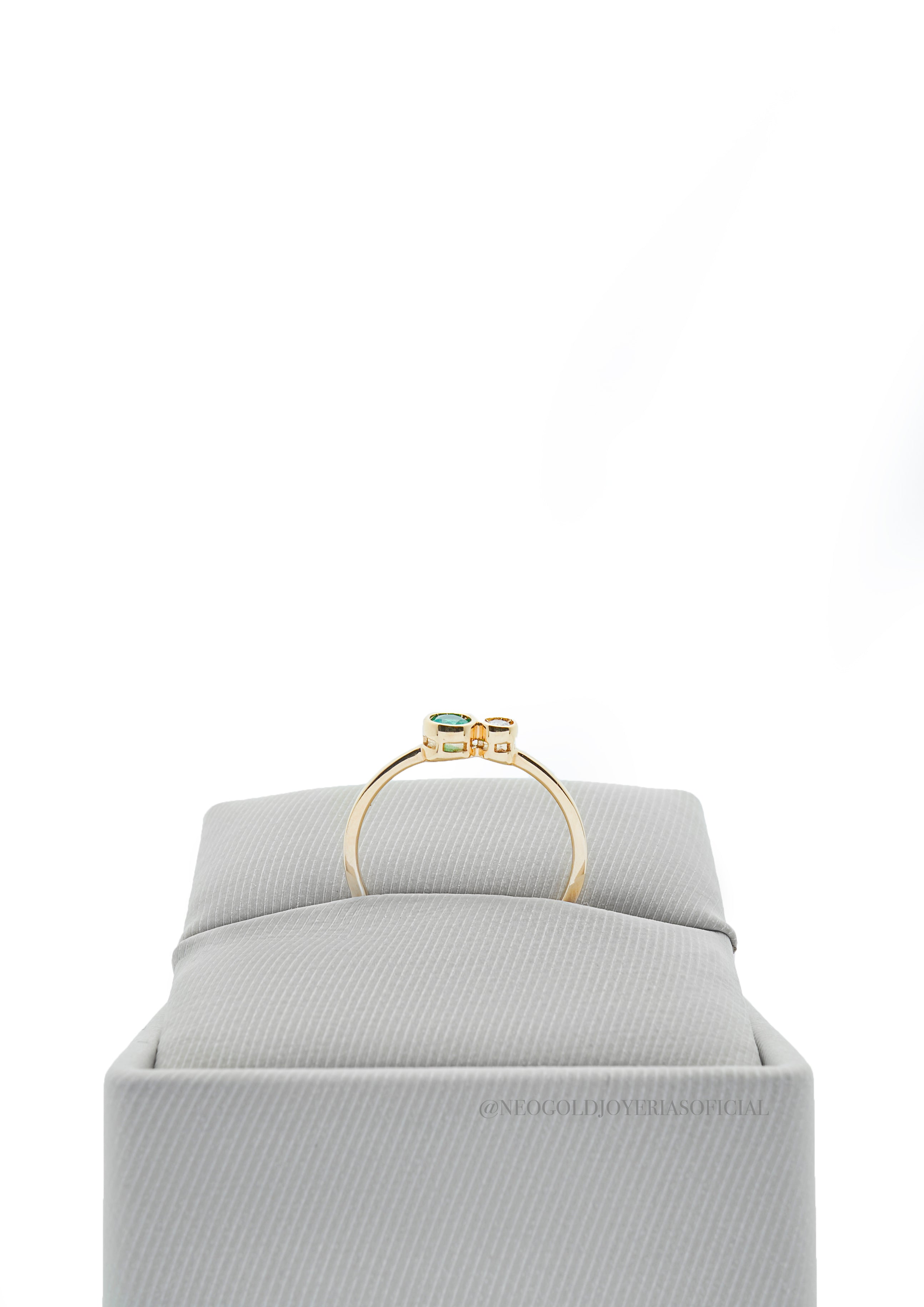 ANILLO OA / ESMERALDA / DIAMANTE - REF 014909