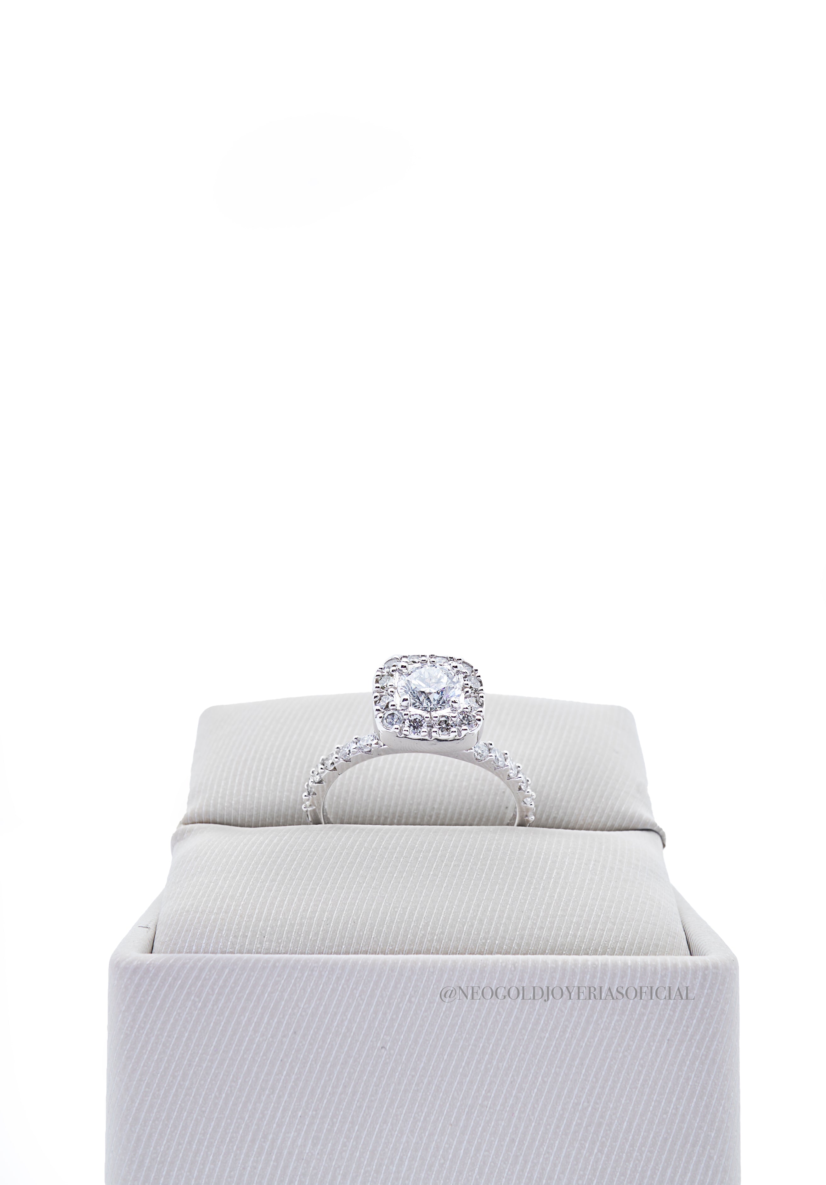 ANILLO OB / DIAMANTES - REF 015390