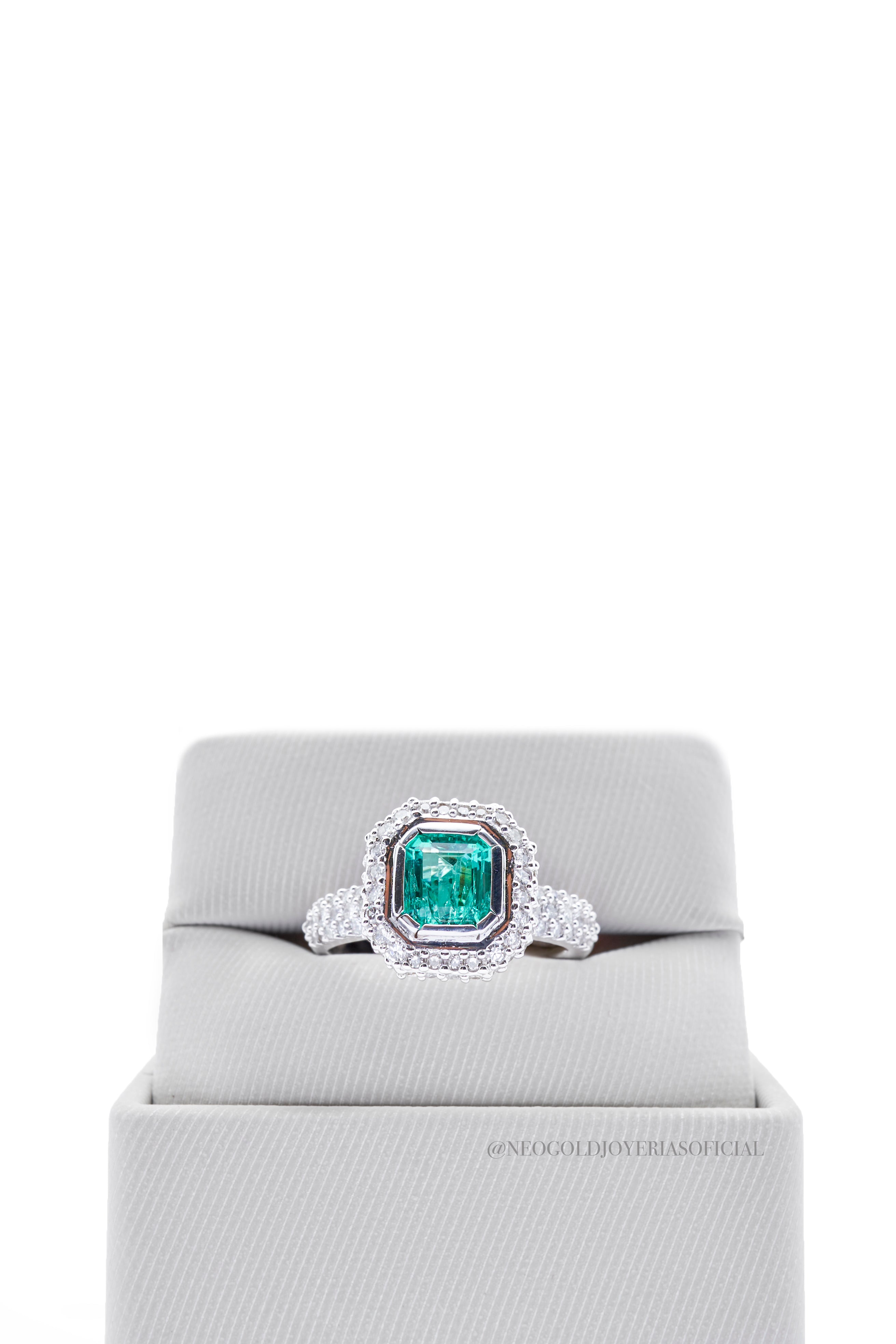 ANILLO OB / ESMERALDA / DIAMANTES - REF 015391