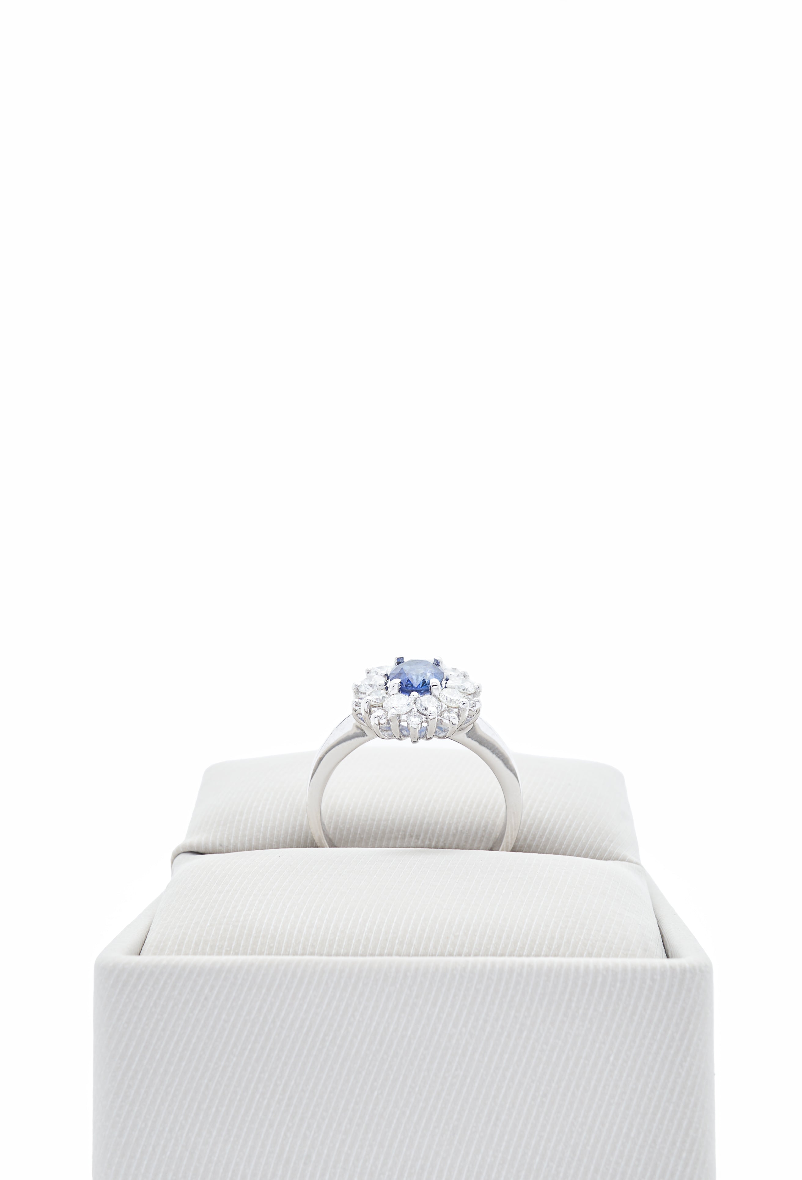 ANILLO OB/ ZAFIRO/ DIAMANTES - REF 015435